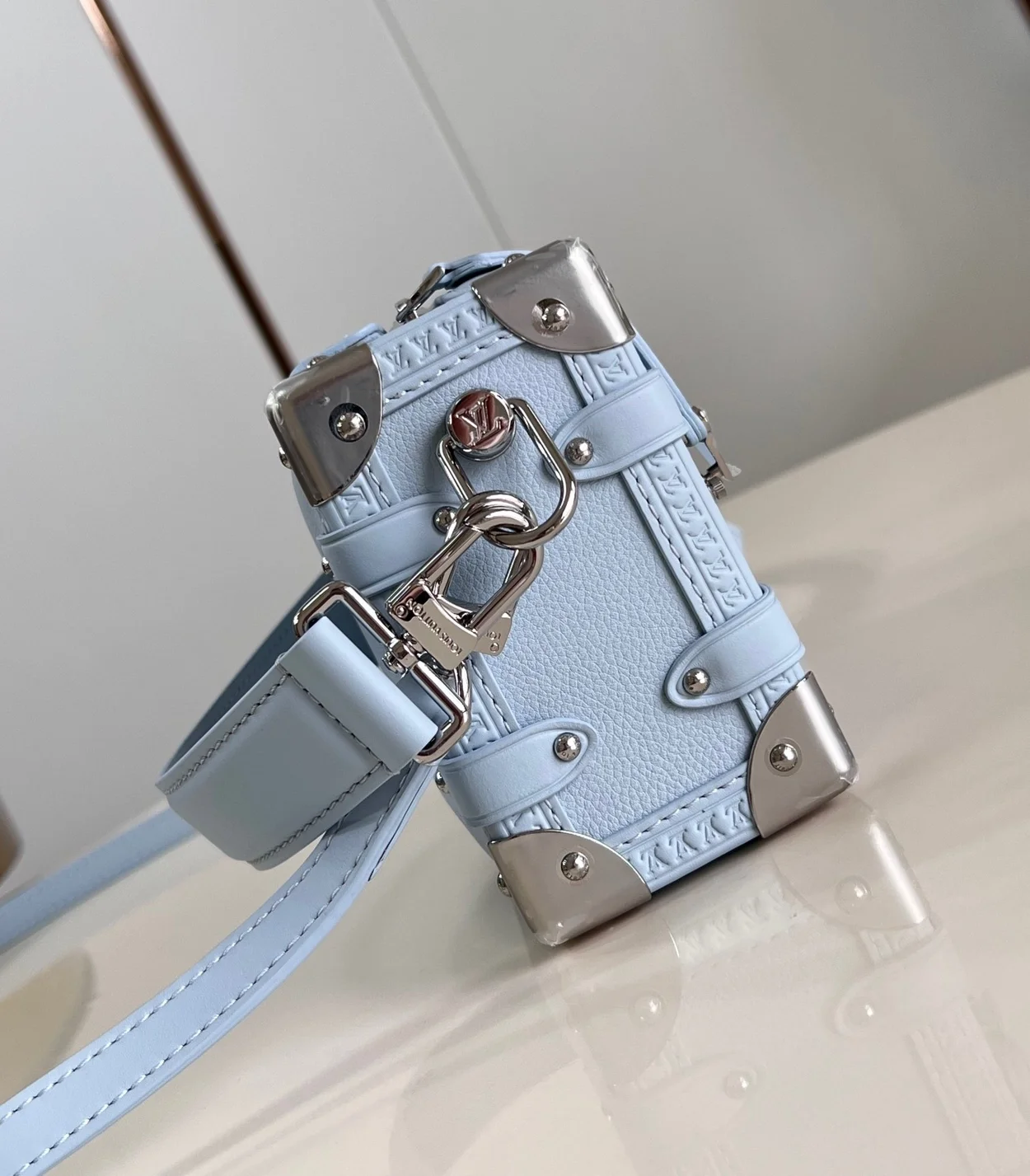 루이비통 사이드 트렁크 PM M25067