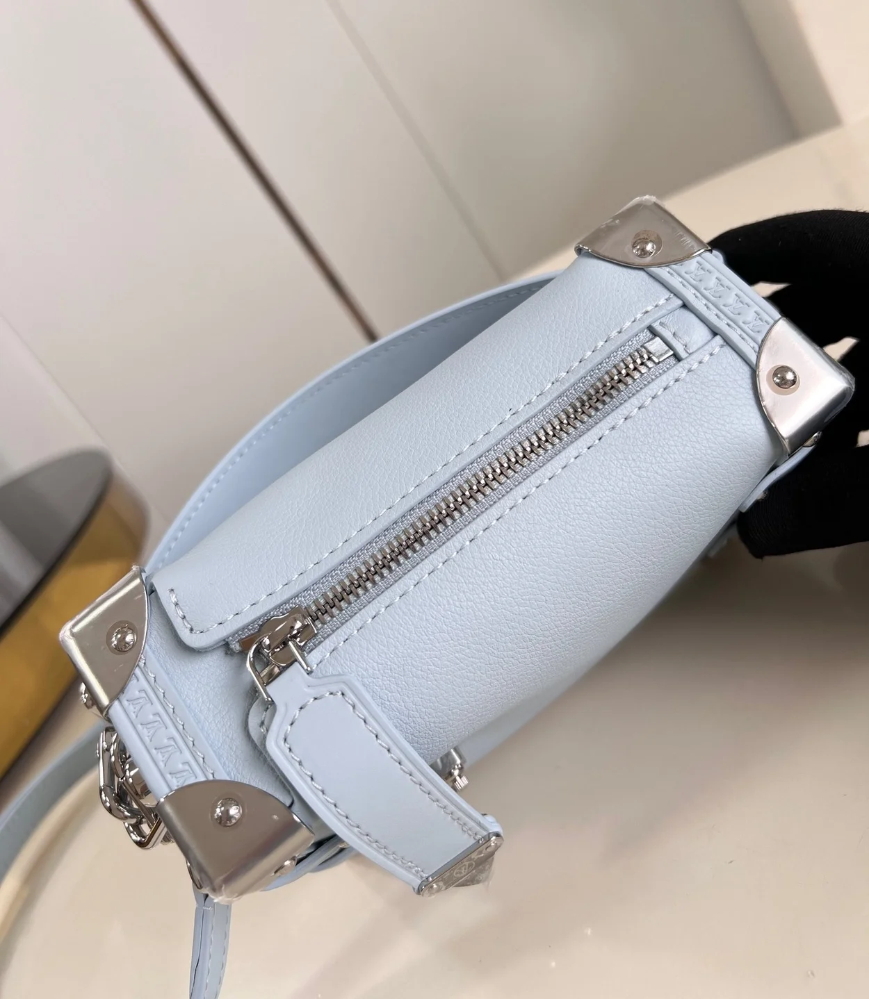 루이비통 사이드 트렁크 PM M25067