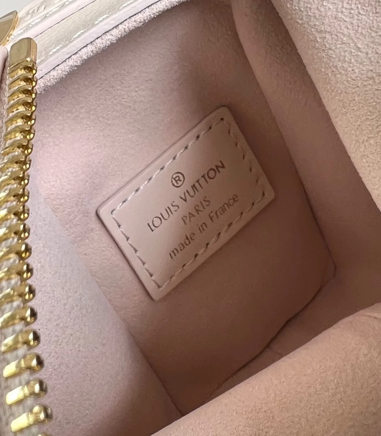 루이비통 사이드 트렁크 PM M23915