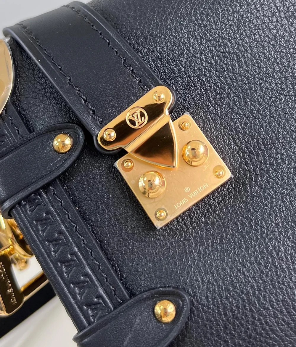 루이비통 사이드 트렁크 PM M23817