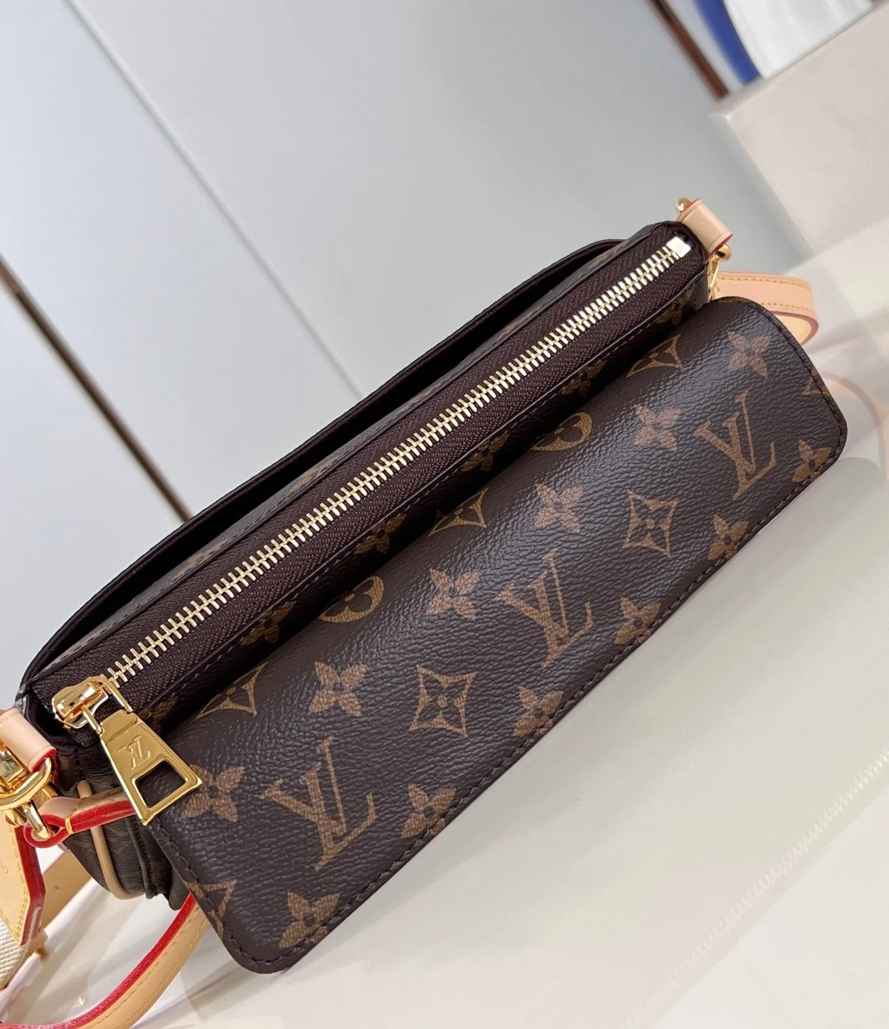 루이비통 비바시떼 M46999