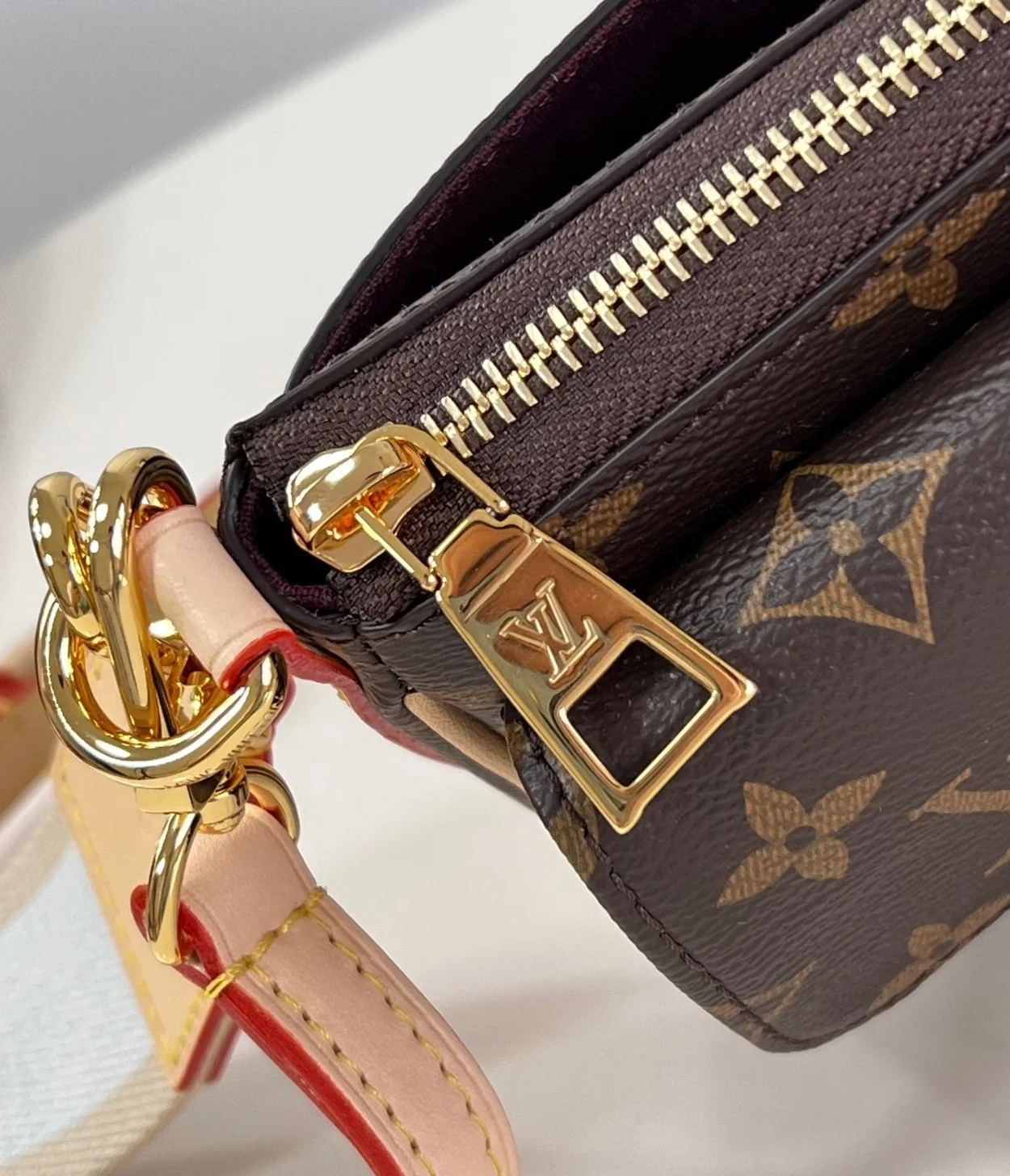 루이비통 비바시떼 M46999