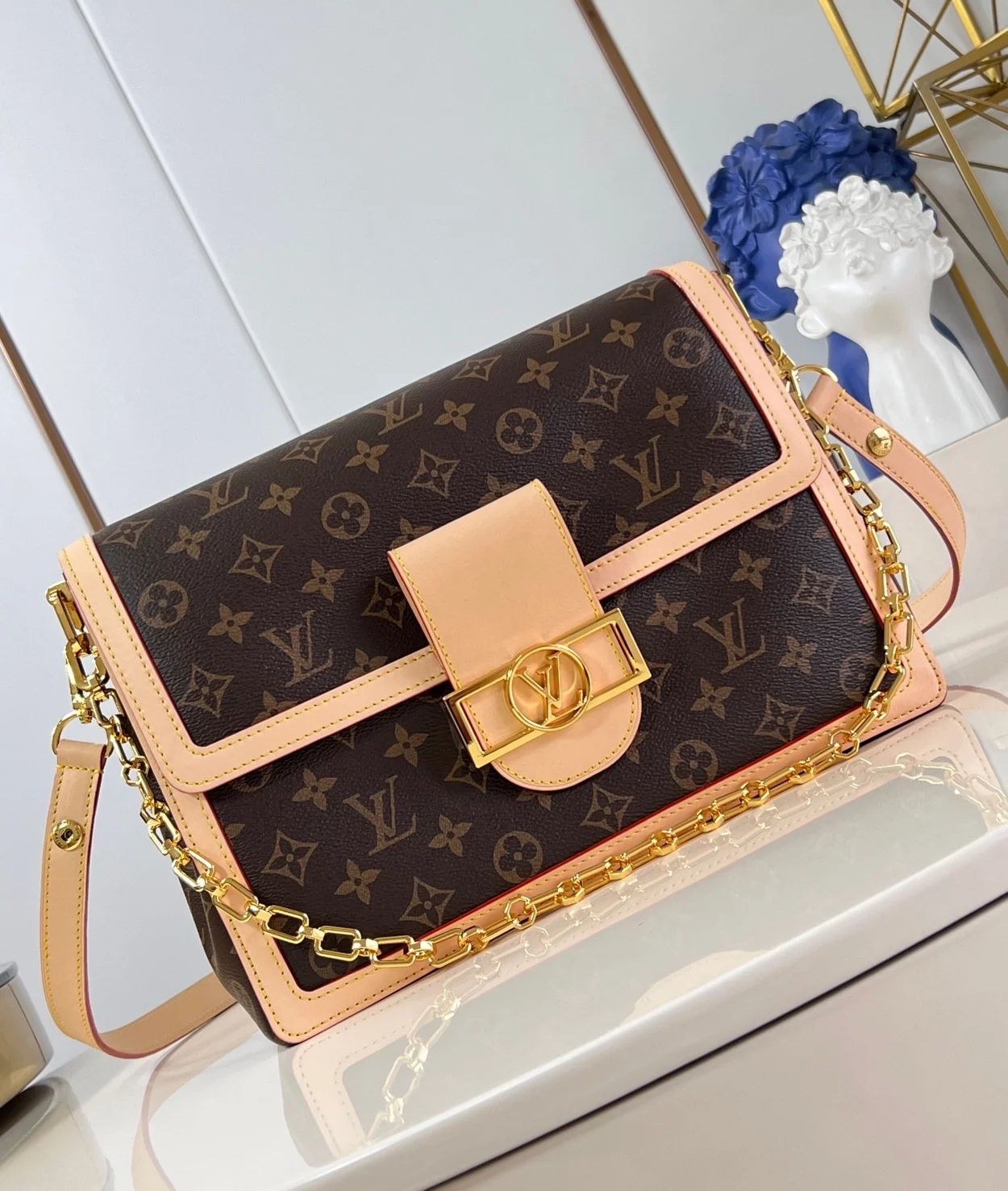 루이비통 도핀 소프트 GM M47149