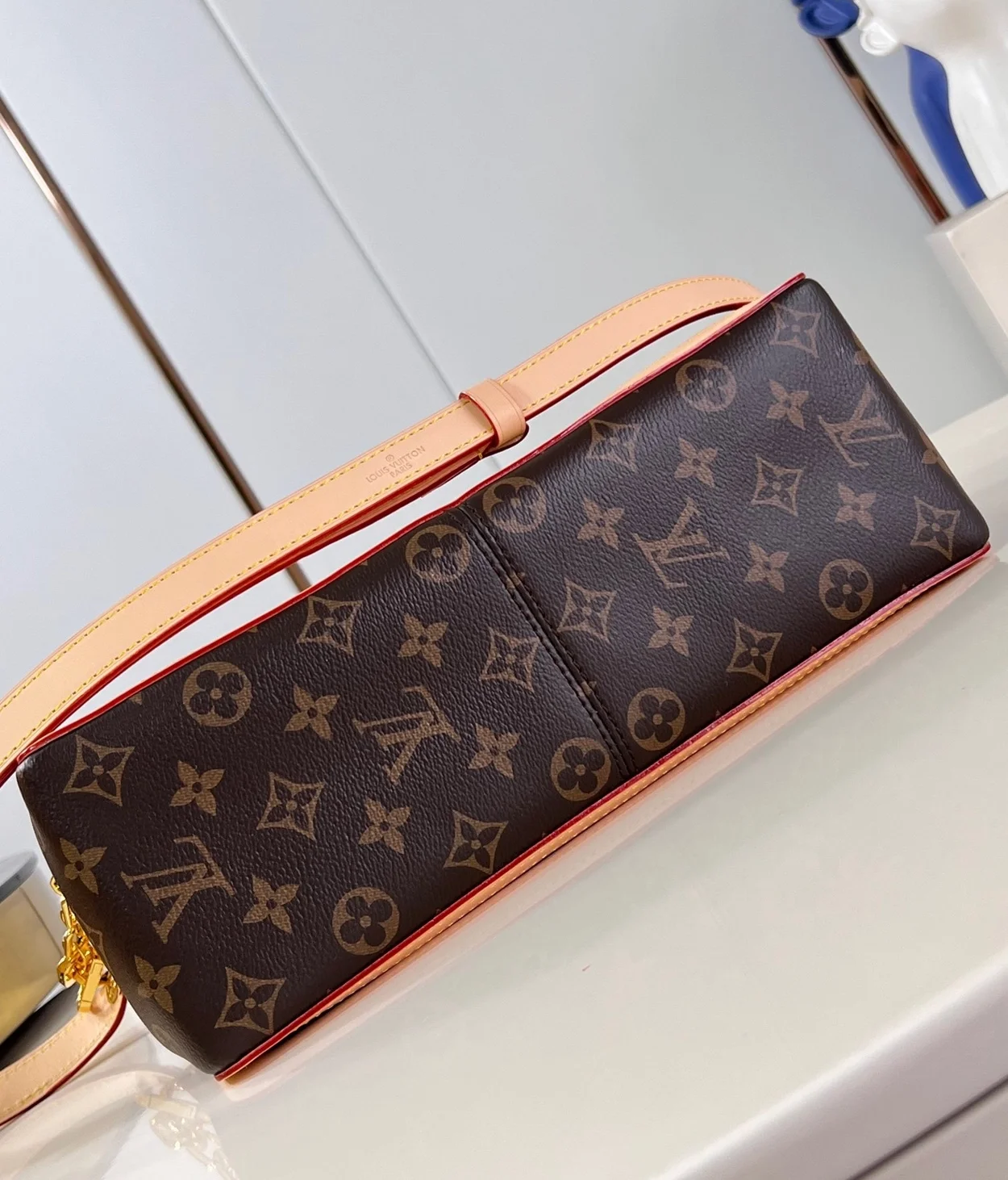 루이비통 도핀 소프트 GM M47149