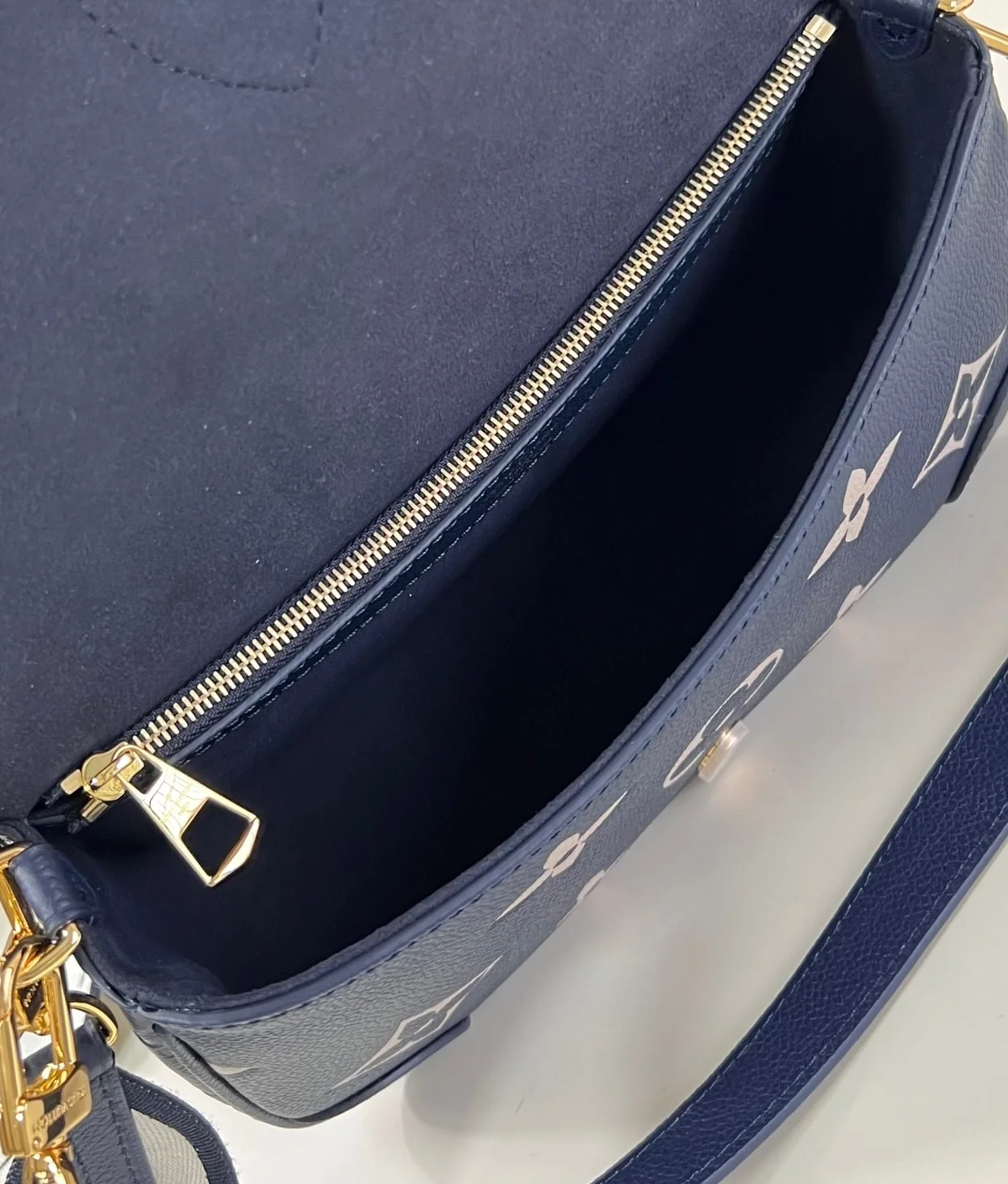 루이비통 다이앤 M47161