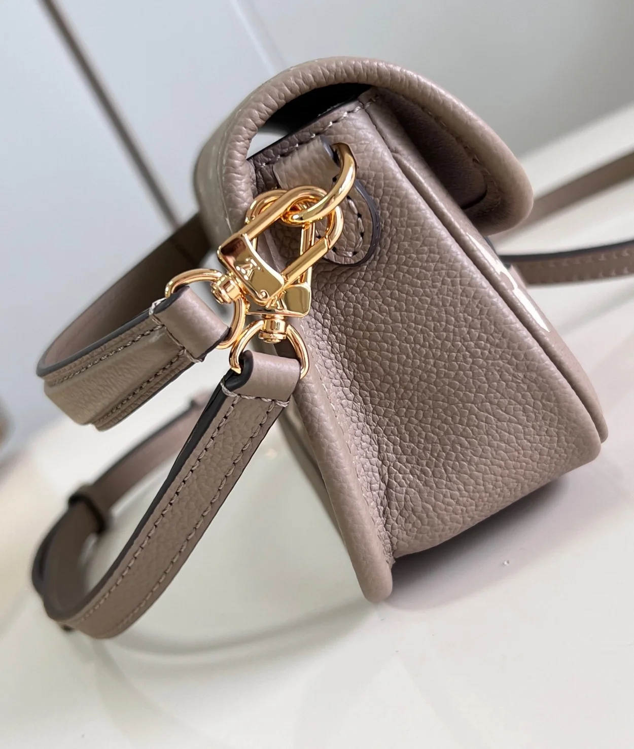 루이비통 나노 다이앤 M83300