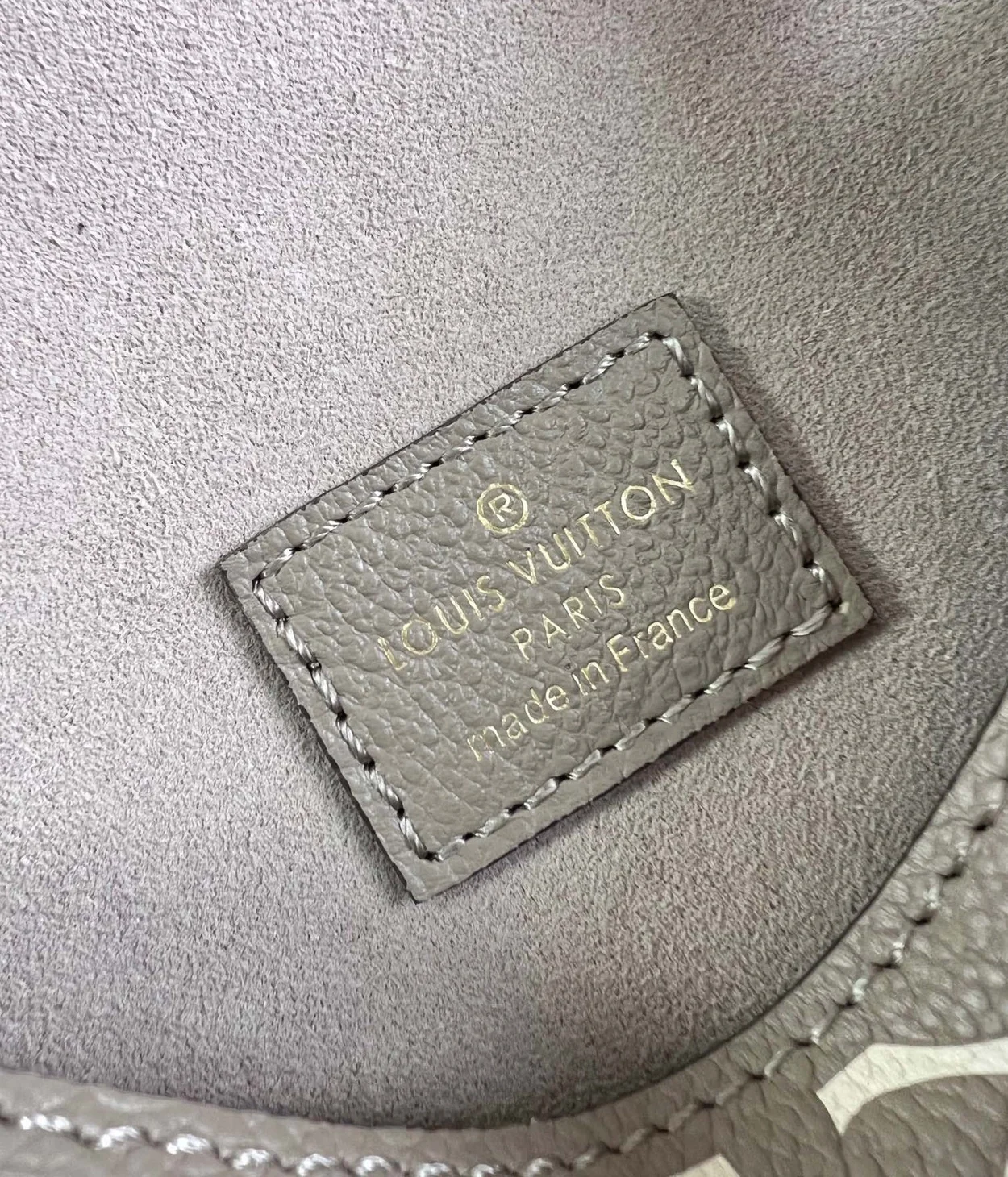 루이비통 나노 다이앤 M83300