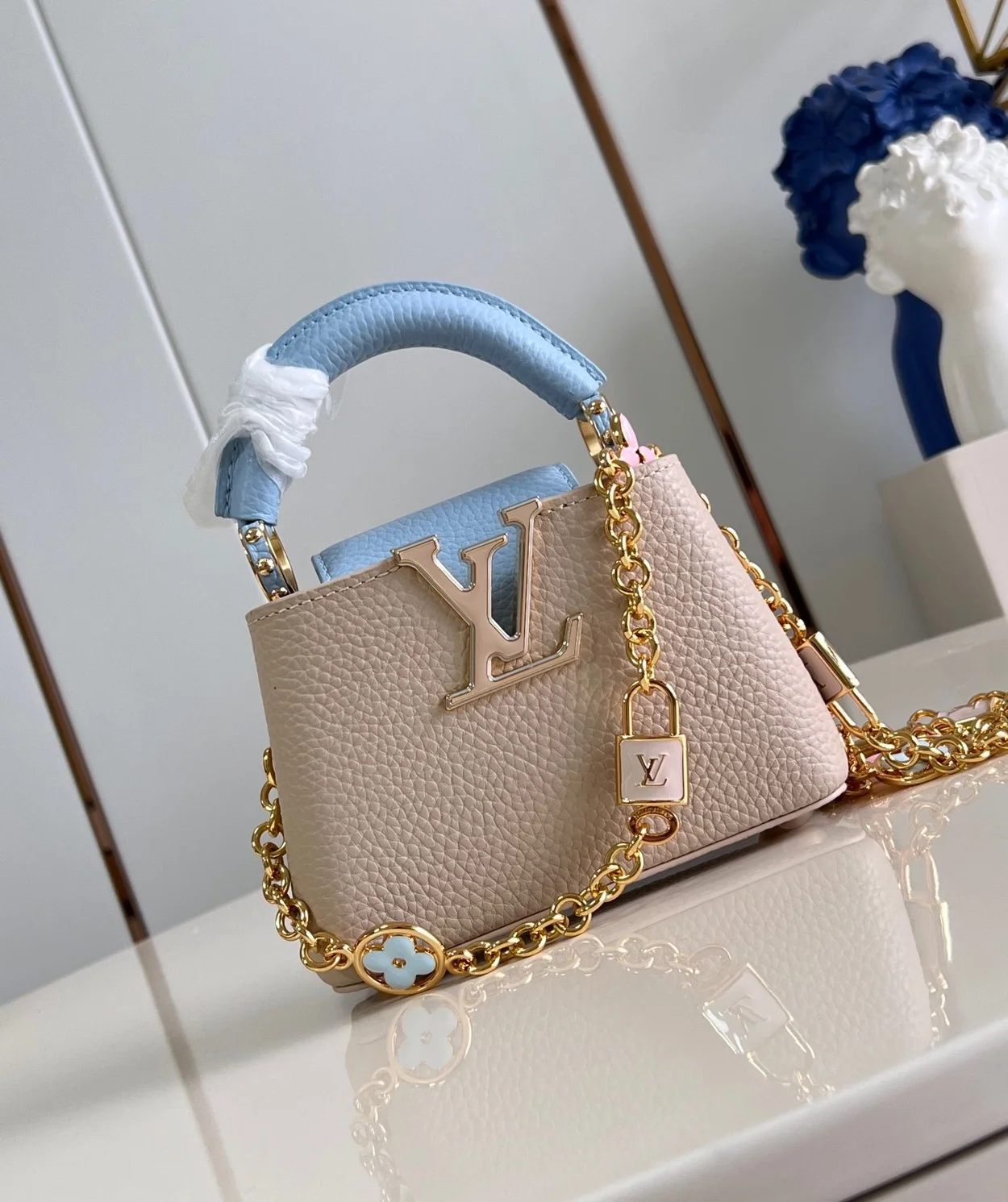 루이비통 카퓌신 나노 M23952