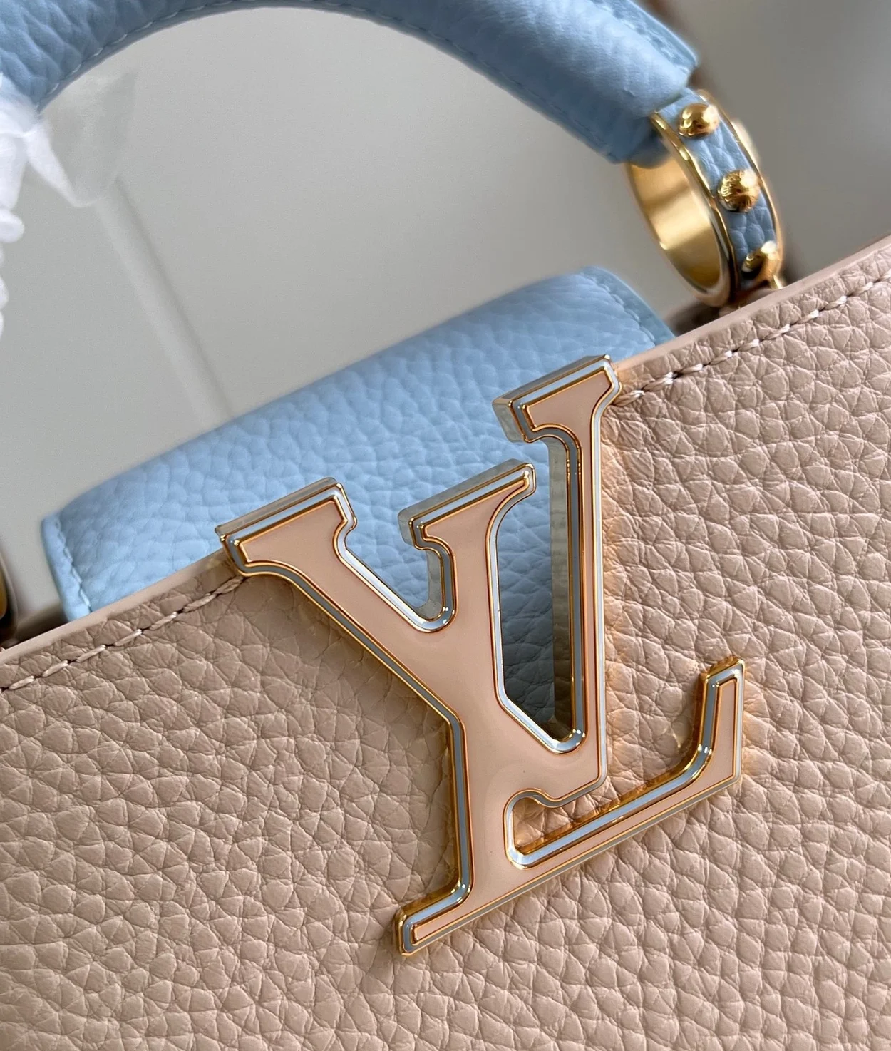 루이비통 카퓌신 나노 M23952