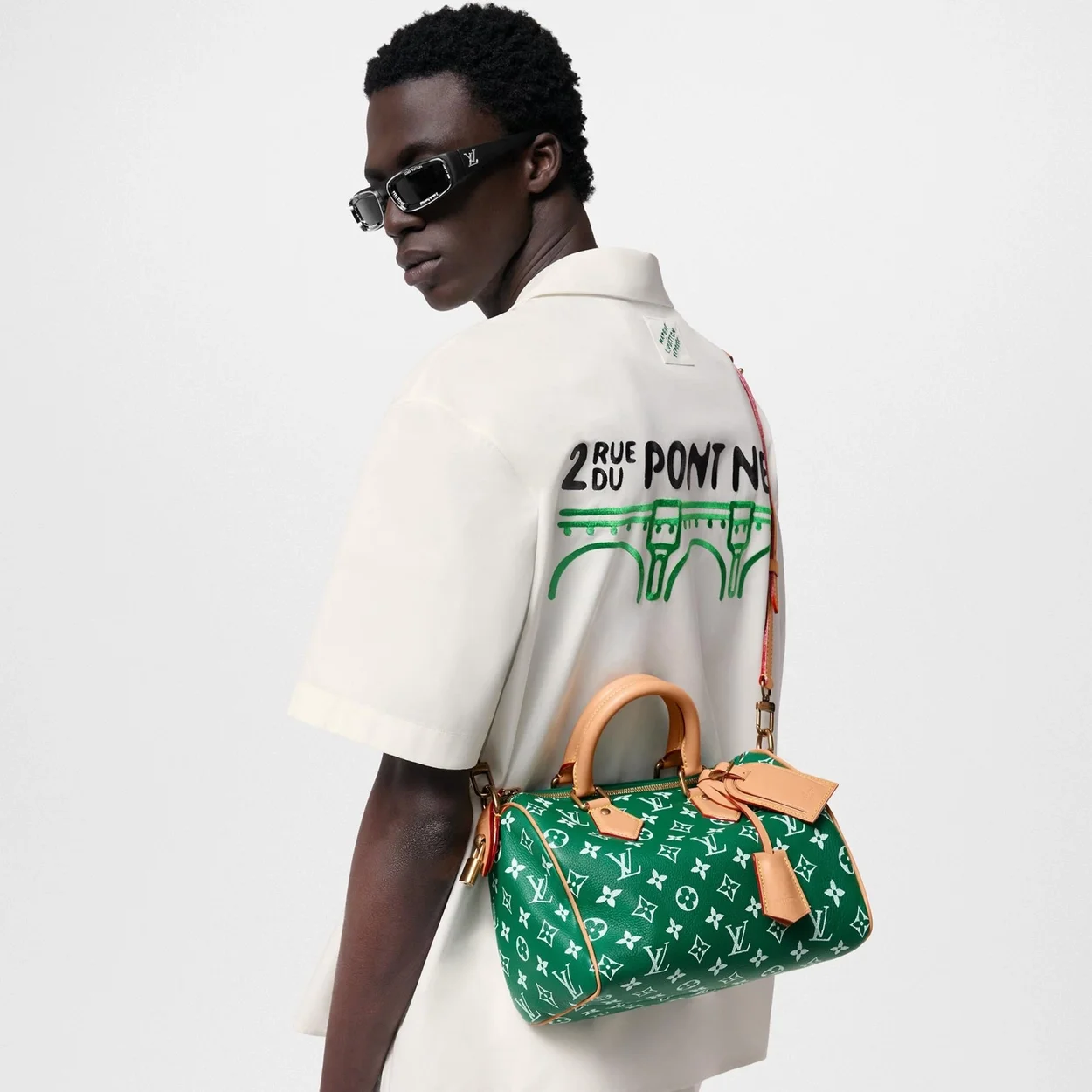 루이비통 런웨이 스피디 P9 반둘리에 25 M24423