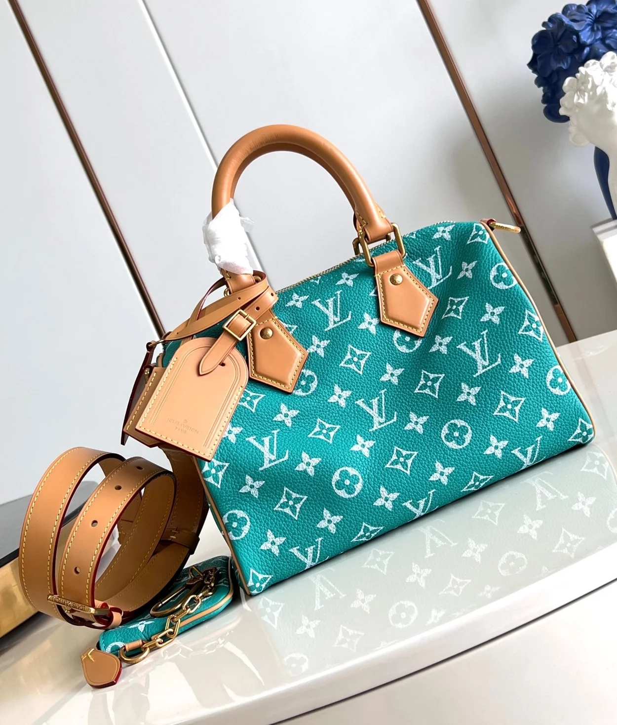 루이비통 런웨이 스피디 P9 반둘리에 25 M24423