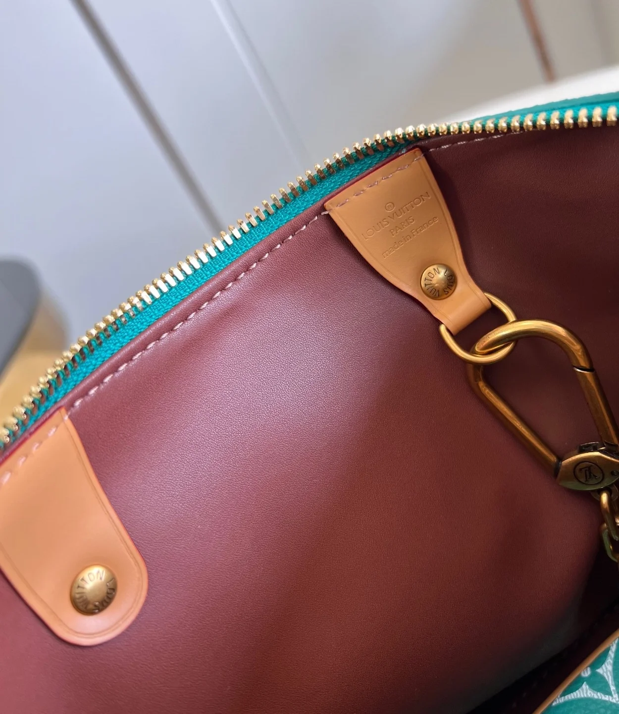 루이비통 런웨이 스피디 P9 반둘리에 25 M24423