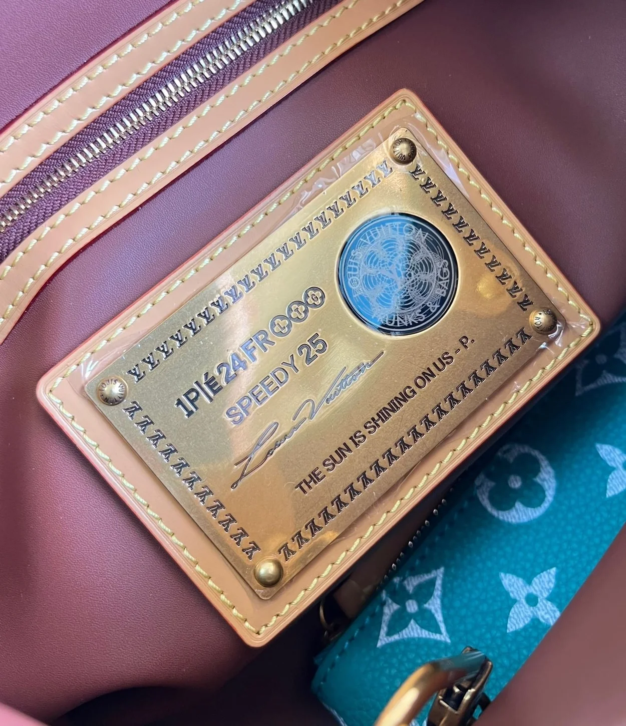 루이비통 런웨이 스피디 P9 반둘리에 25 M24423