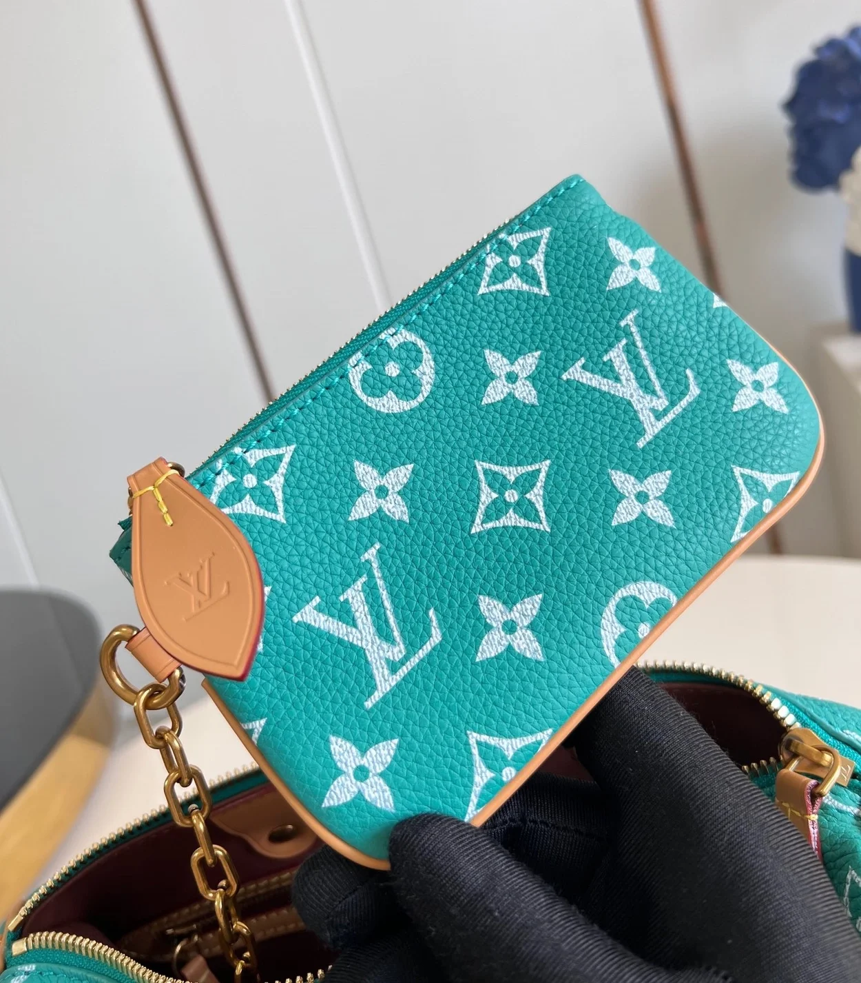 루이비통 런웨이 스피디 P9 반둘리에 25 M24423