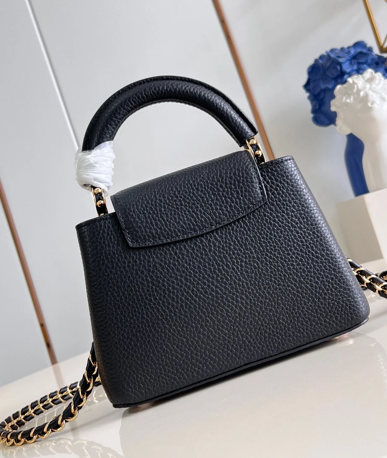 루이비통 블랙 카퓌신 미니 M56669