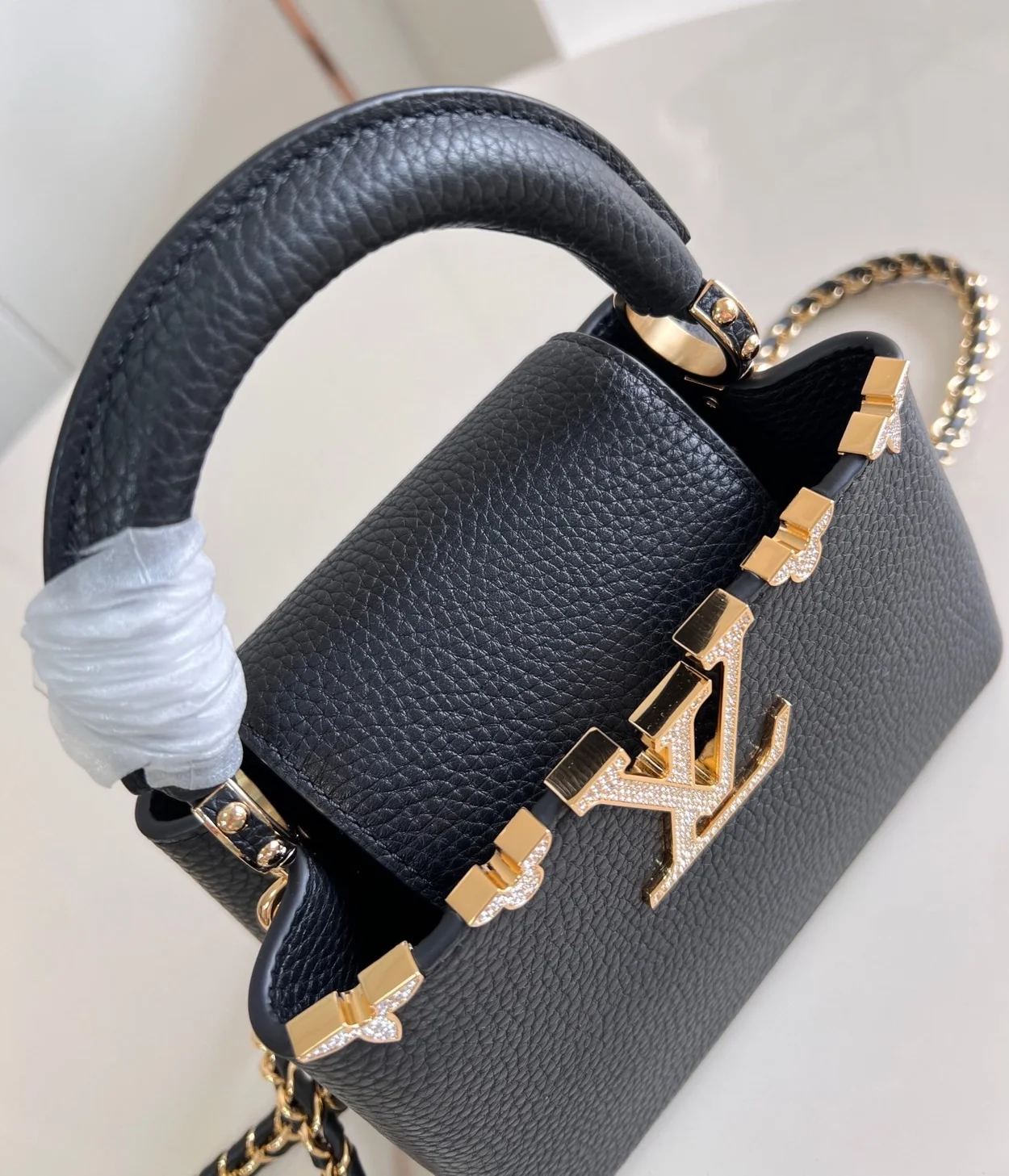 루이비통 블랙 카퓌신 미니 M56669