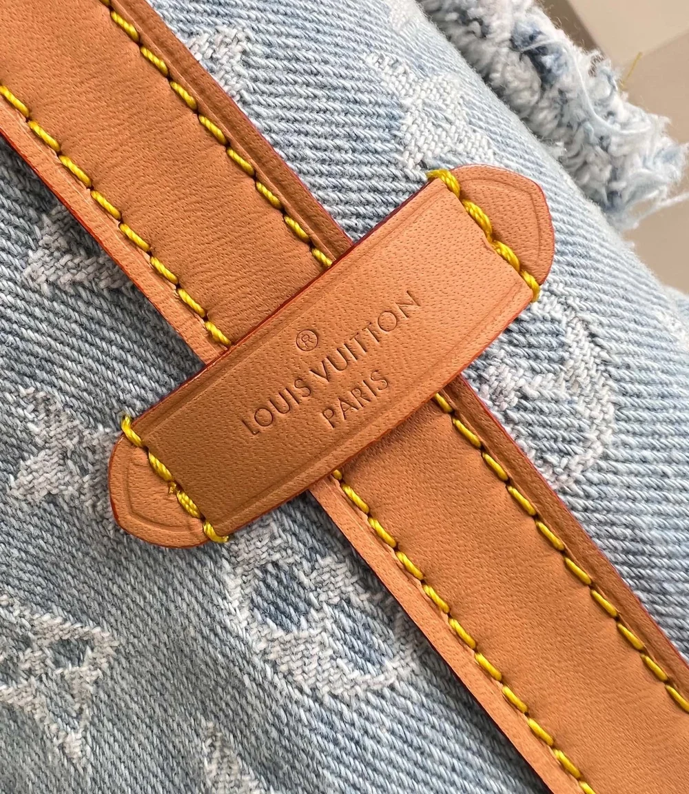 루이비통 캐리올 PM 모노그램 스카이 데님 M11462