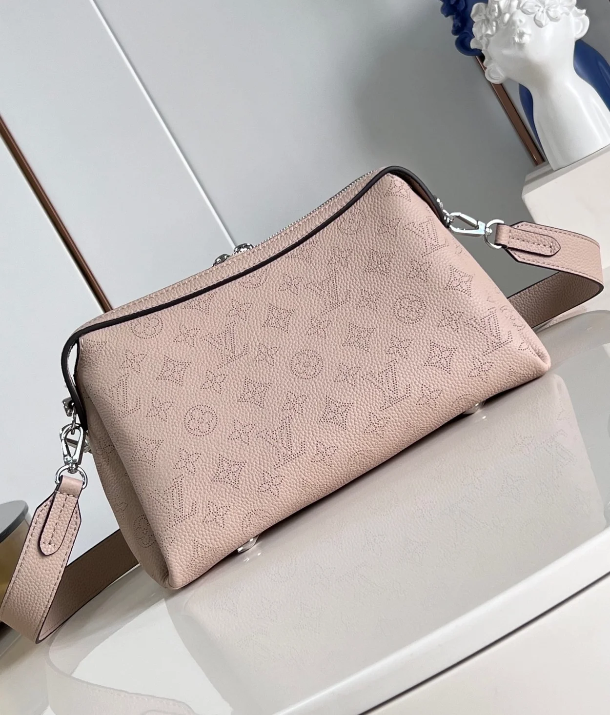 루이비통 핸드 잇 올 PM 마히나 백 M24255