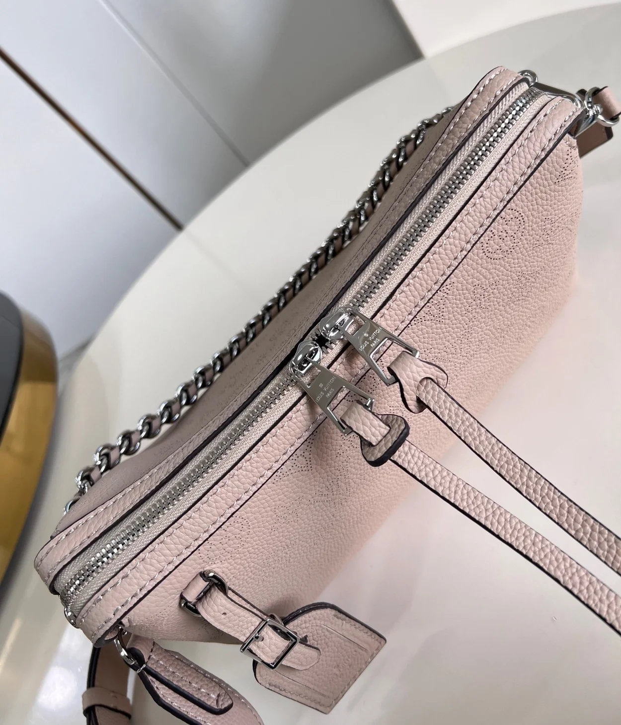 루이비통 핸드 잇 올 PM 마히나 백 M24255