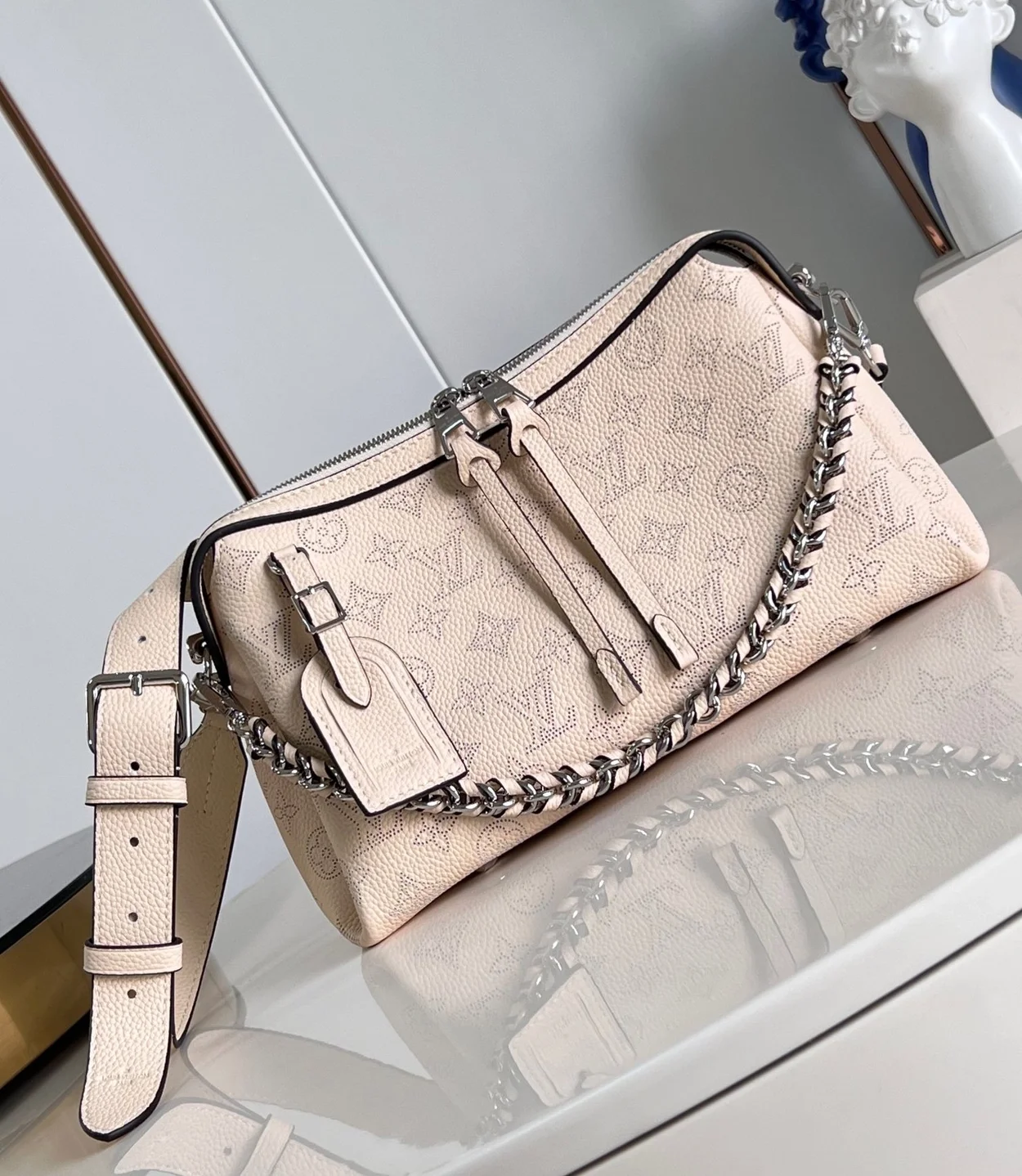 루이비통 핸드 잇 올 PM 마히나 백 M24114