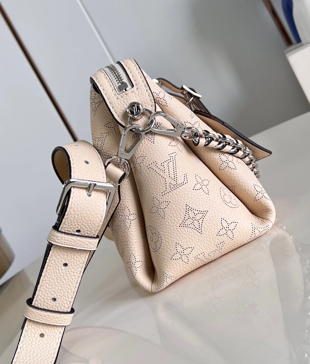 루이비통 핸드 잇 올 PM 마히나 백 M24114