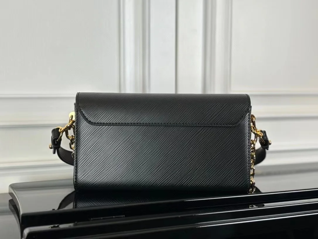 루이비통 트위스트 웨스트 백 M24549