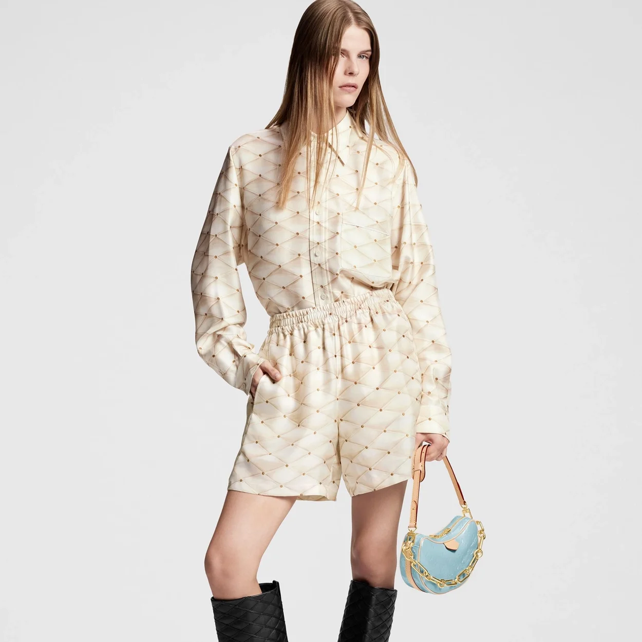 루이비통 크로아상 PM 모노그램 베르니 백 M24021