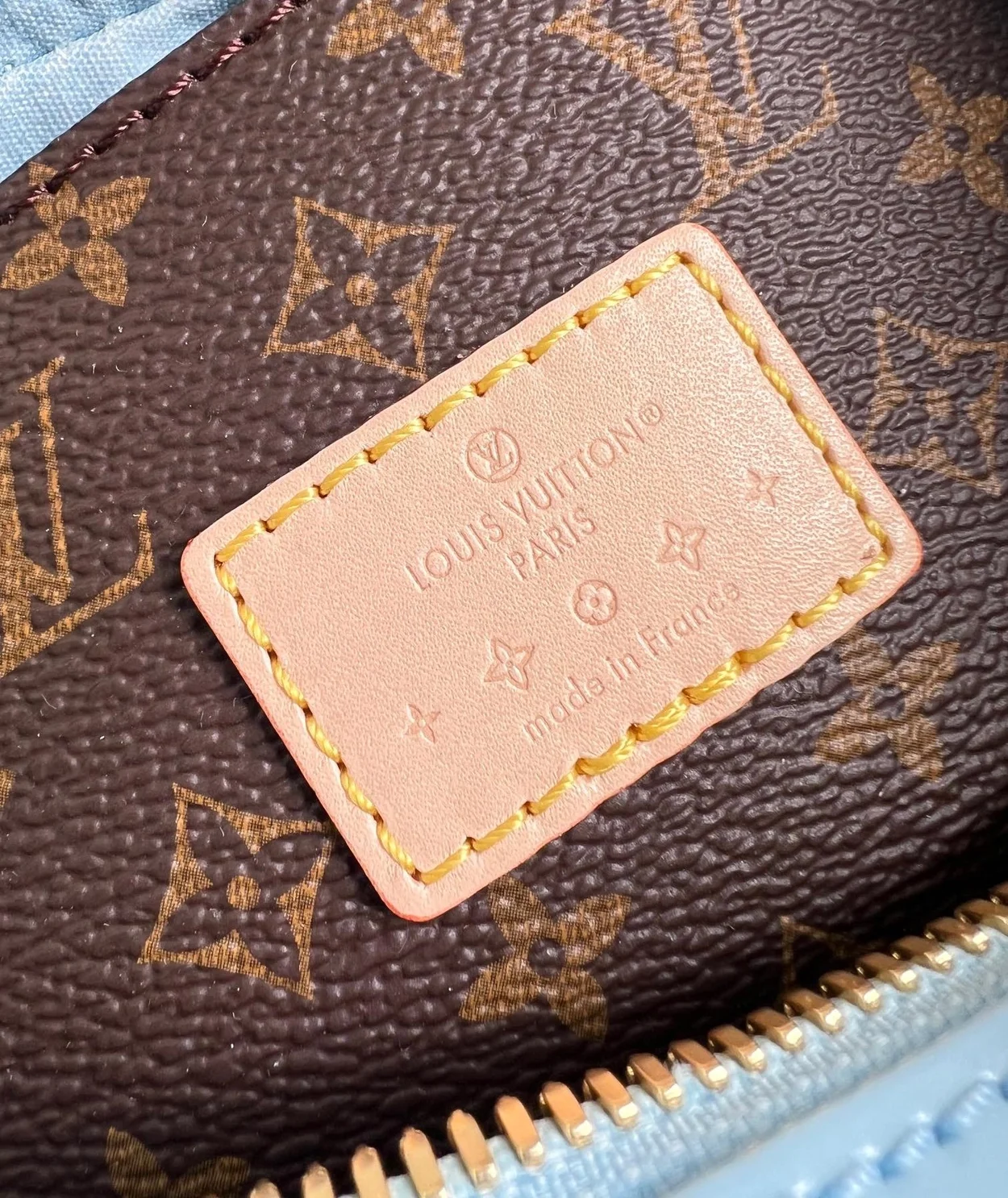 루이비통 크로아상 PM 모노그램 베르니 백 M24021