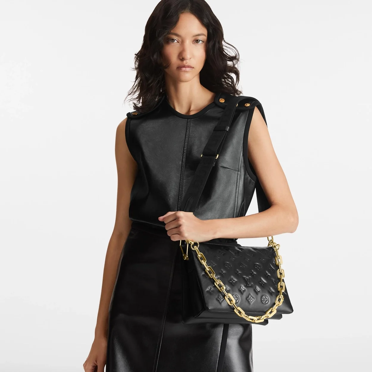 루이비통 쿠상 PM 백 블랙 M21260