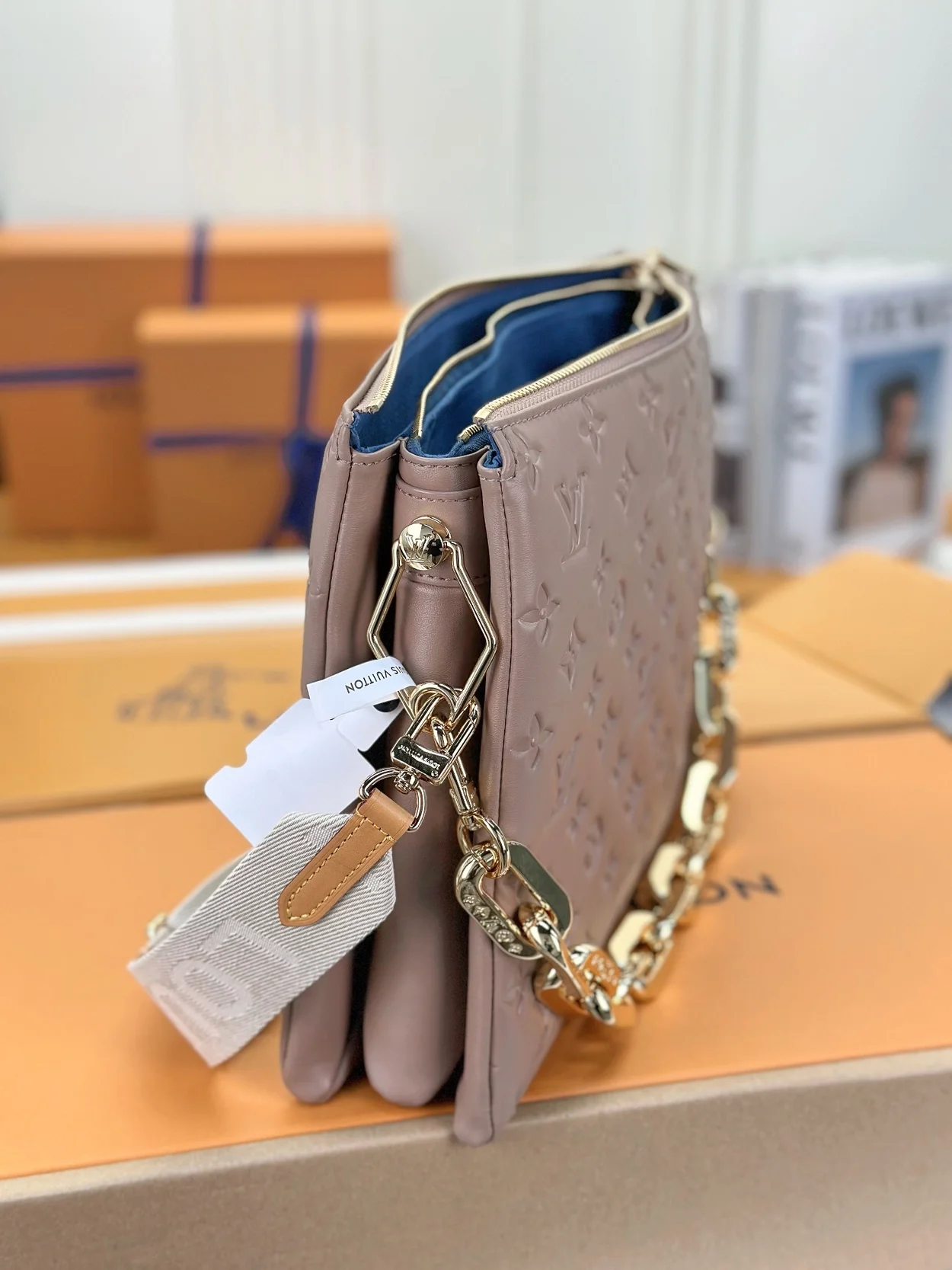 루이비통 쿠상 MM 백 갈렛 M21276