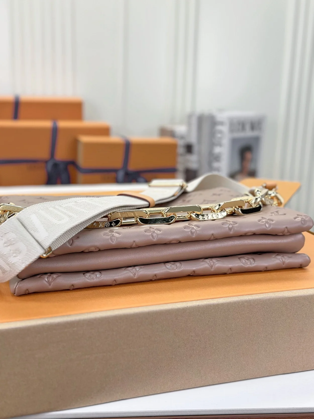 루이비통 쿠상 MM 백 갈렛 M21276