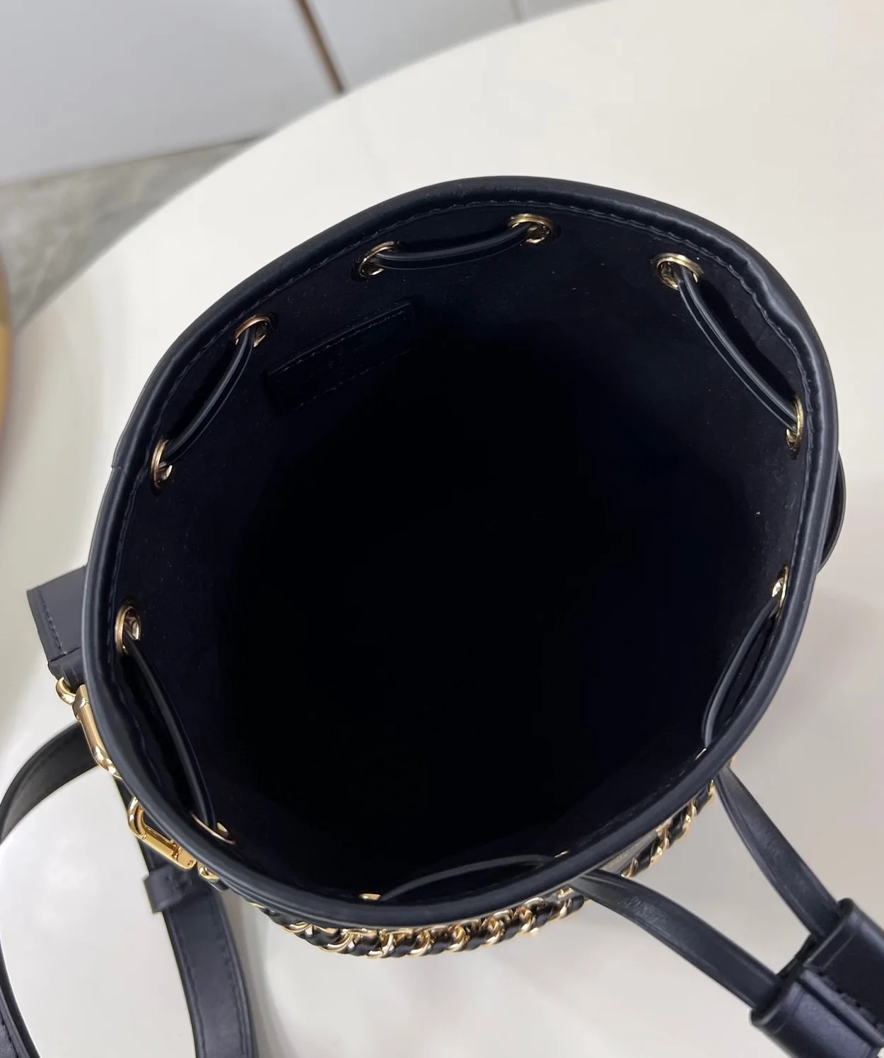 루이비통 카누 모노그램 핸드백 M83480