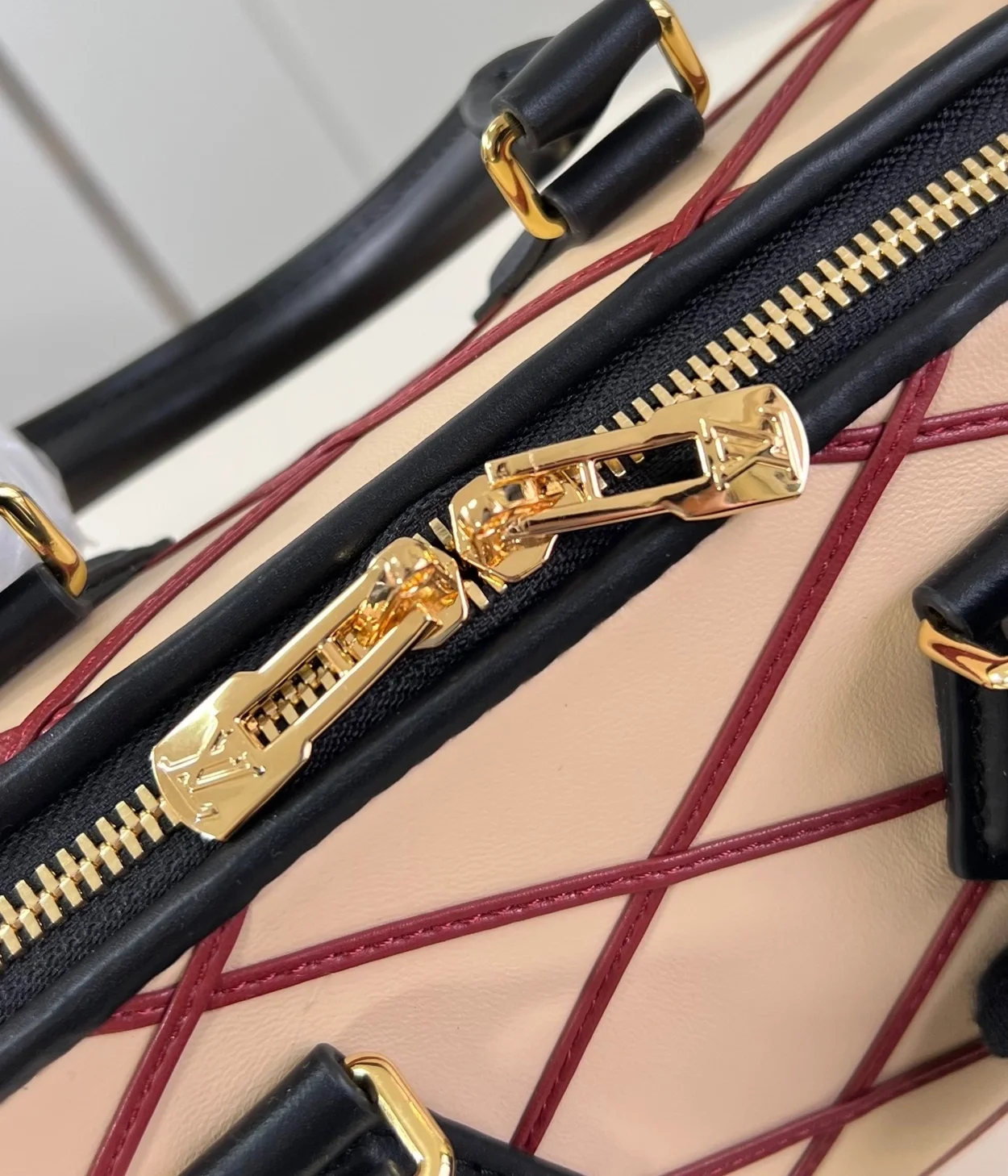 루이비통 스피디 반둘리에 20 말타쥬 M24261