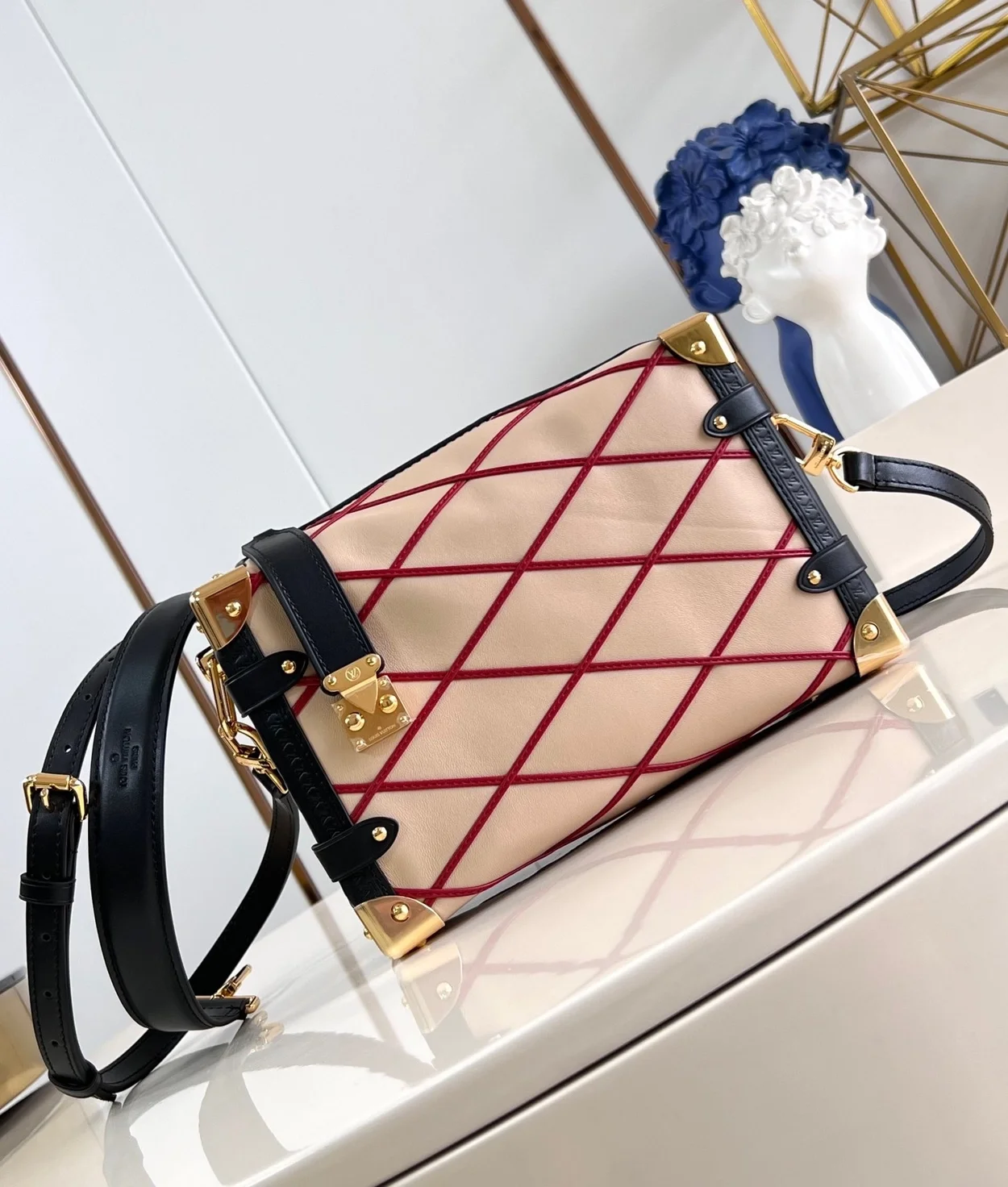 루이비통 사이드 트렁크 MM M24403