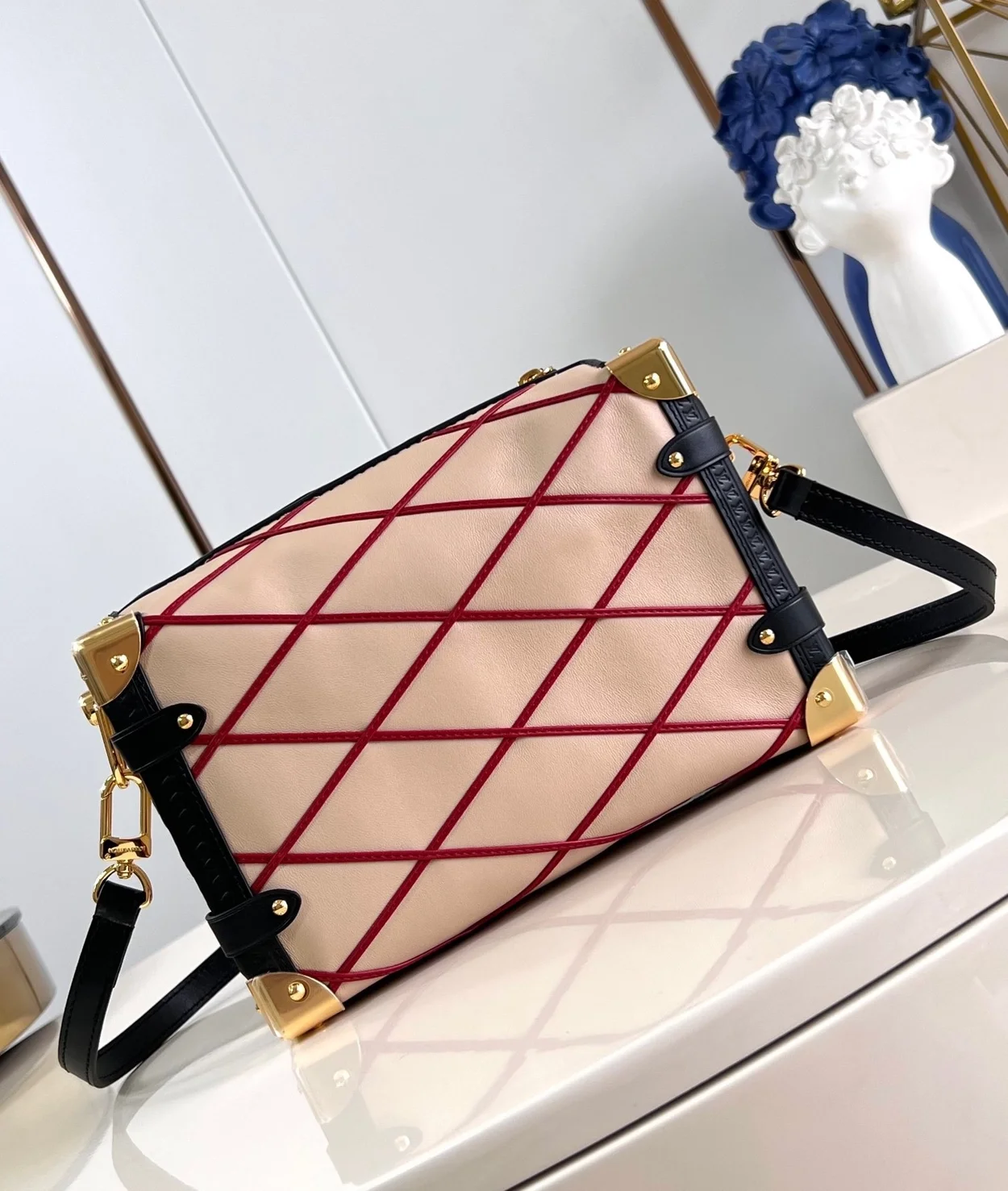 루이비통 사이드 트렁크 MM M24403