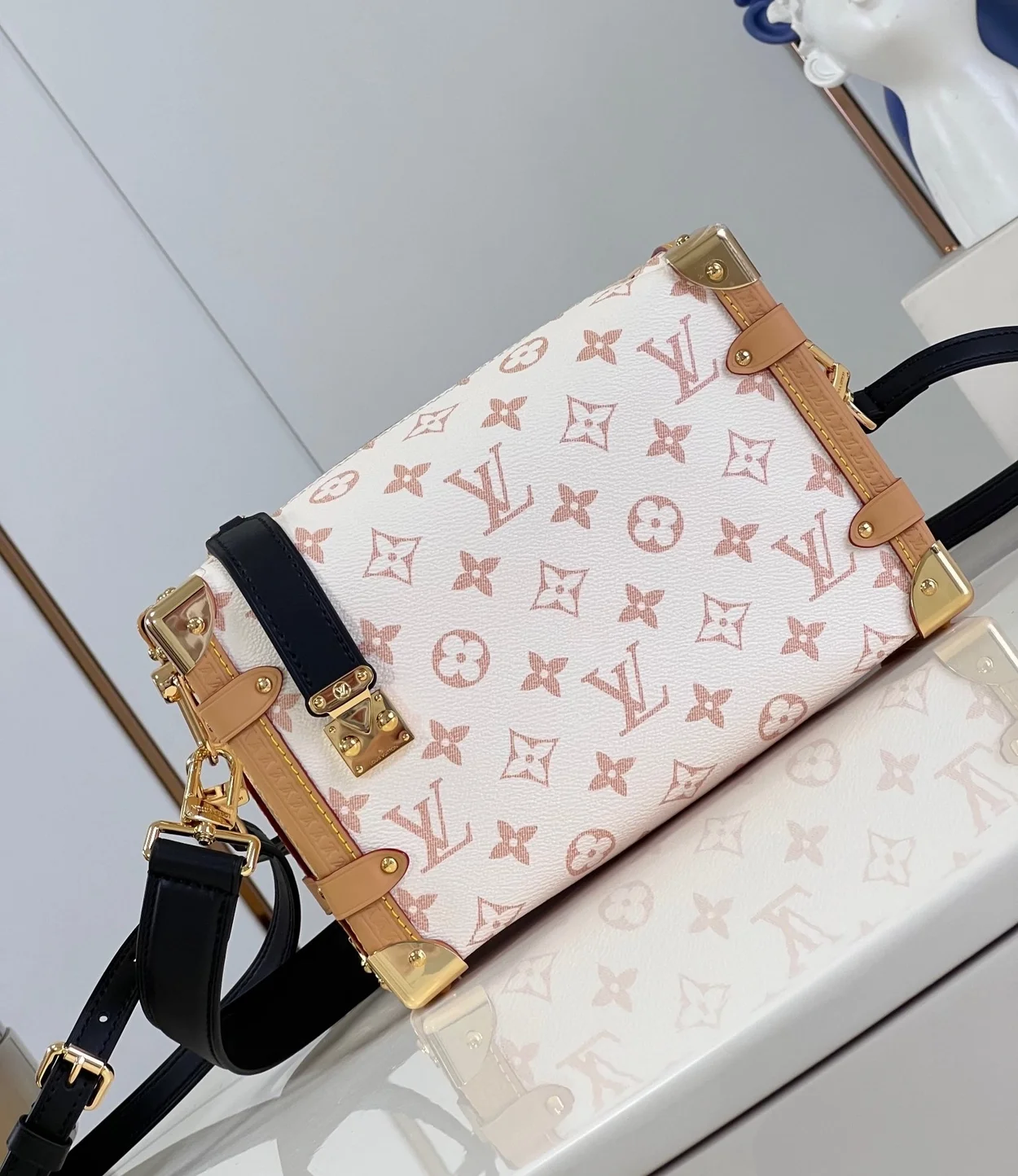 루이비통 사이드 트렁크 MM 백 M46907