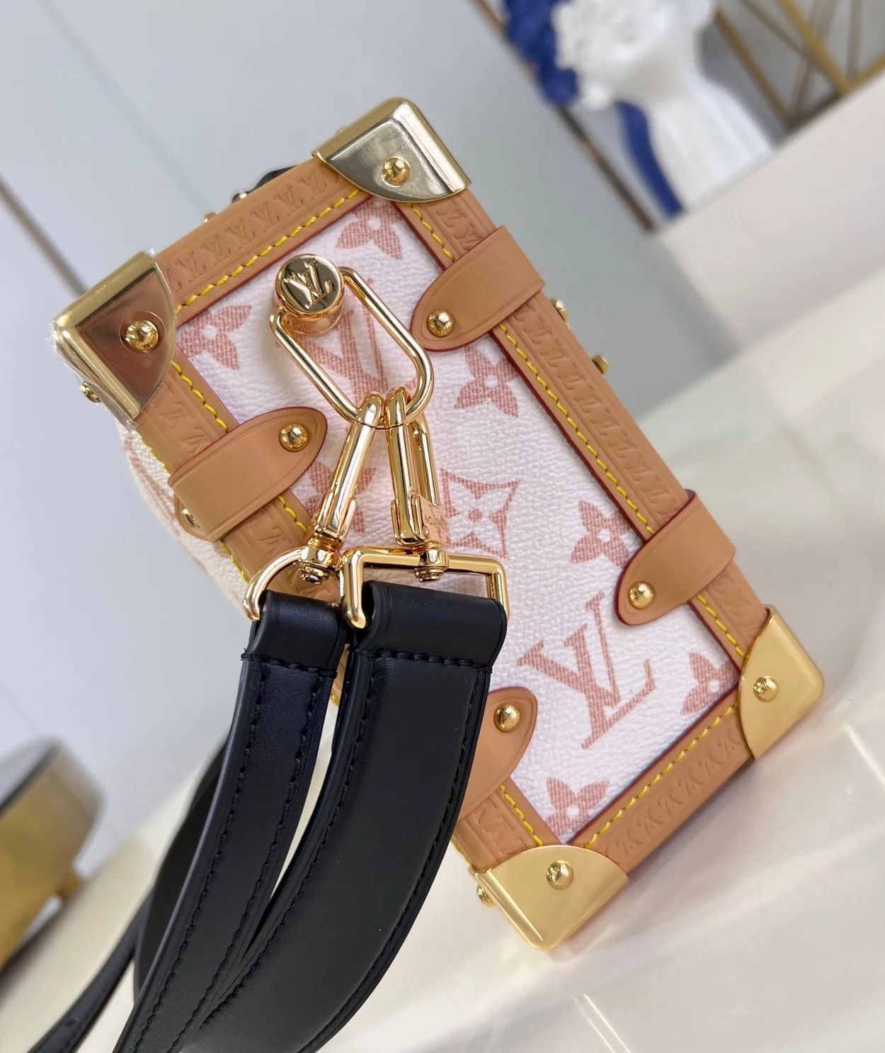 루이비통 사이드 트렁크 MM 백 M46907