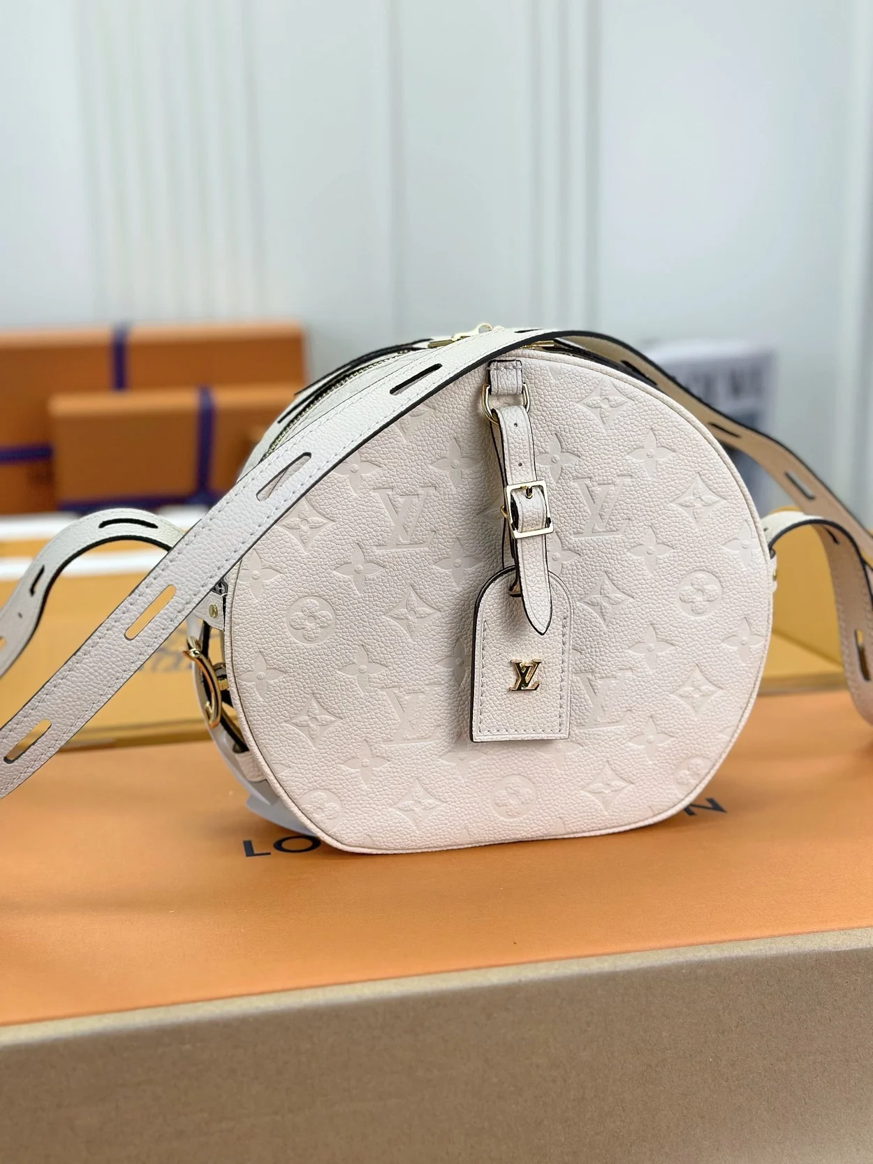 루이비통 부아뜨 샤포 서플 MM M45276