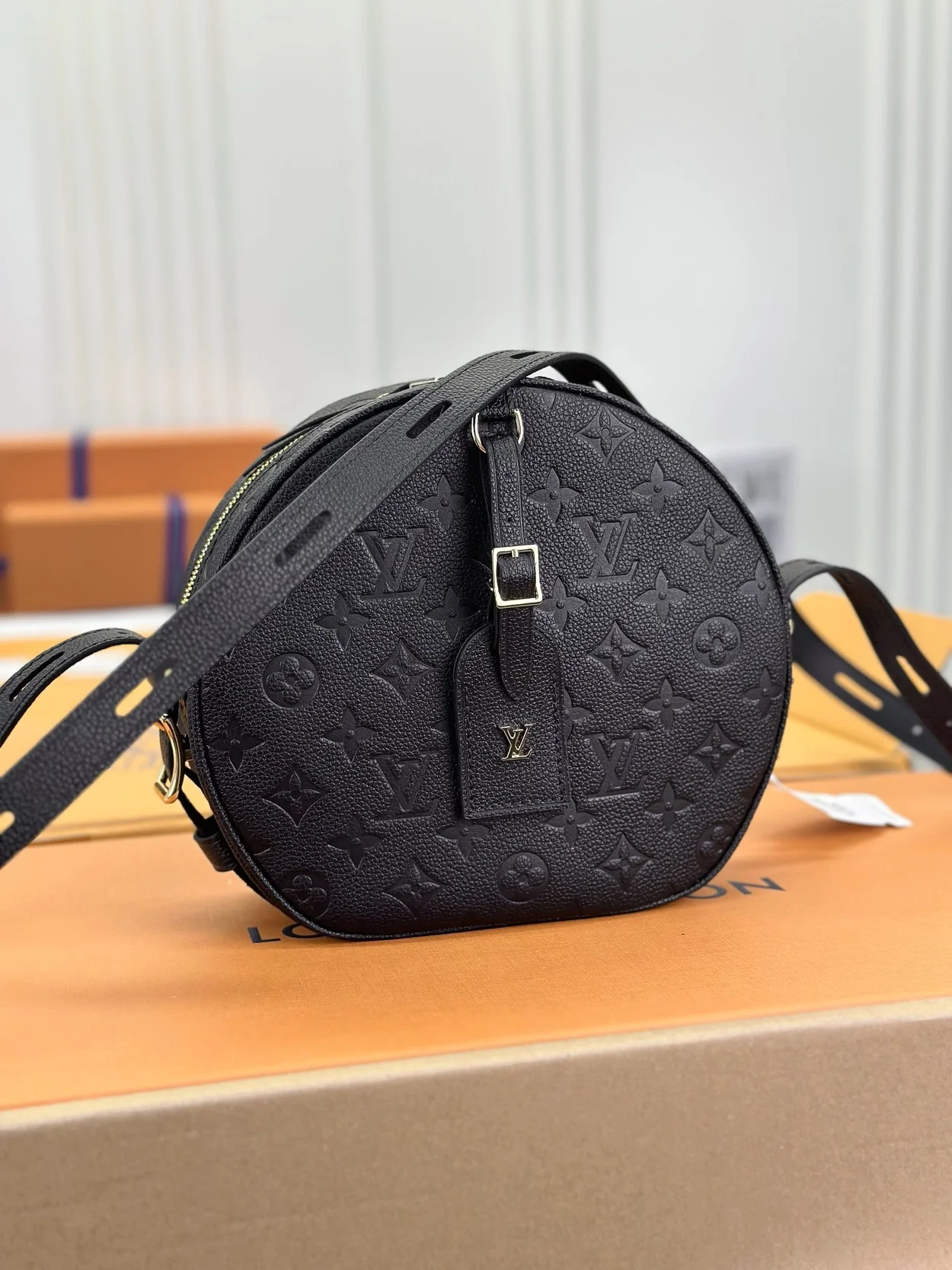 루이비통 부아뜨 샤포 서플 MM M45167