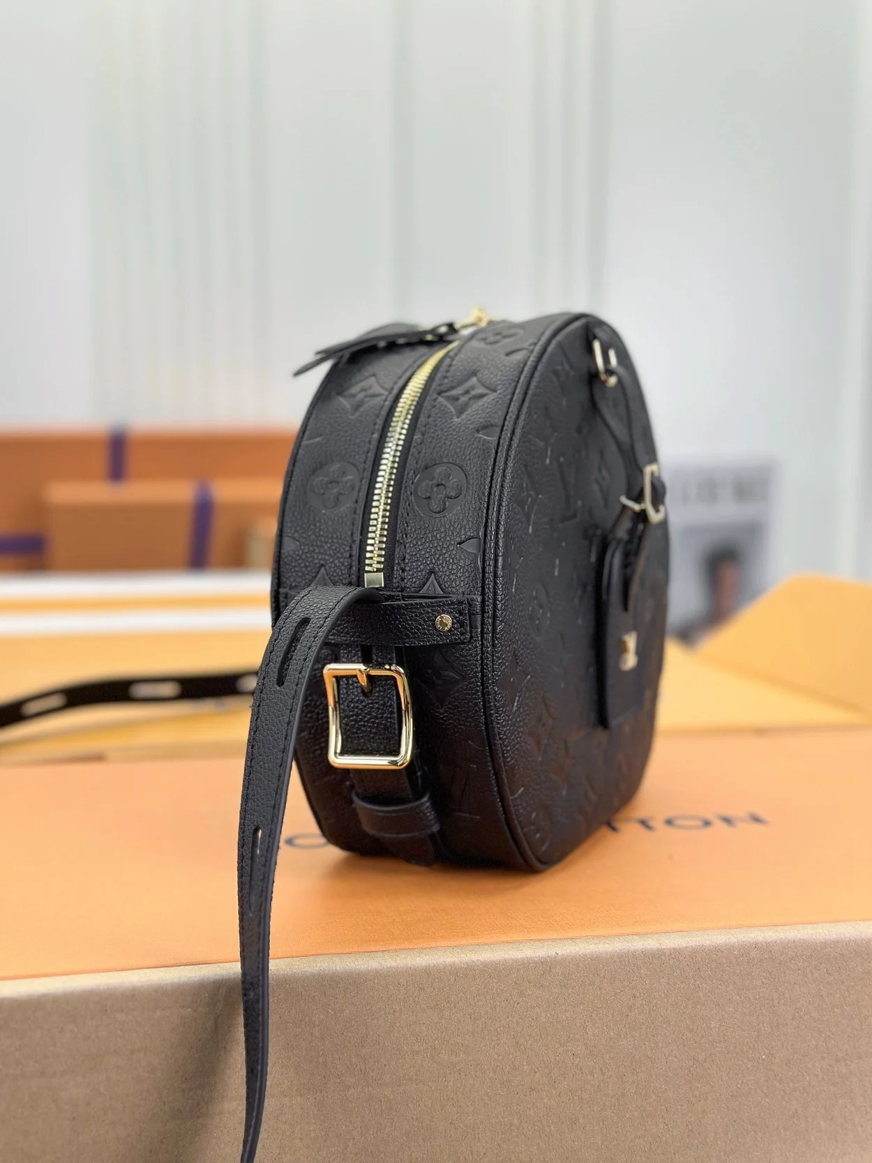 루이비통 부아뜨 샤포 서플 MM M45167