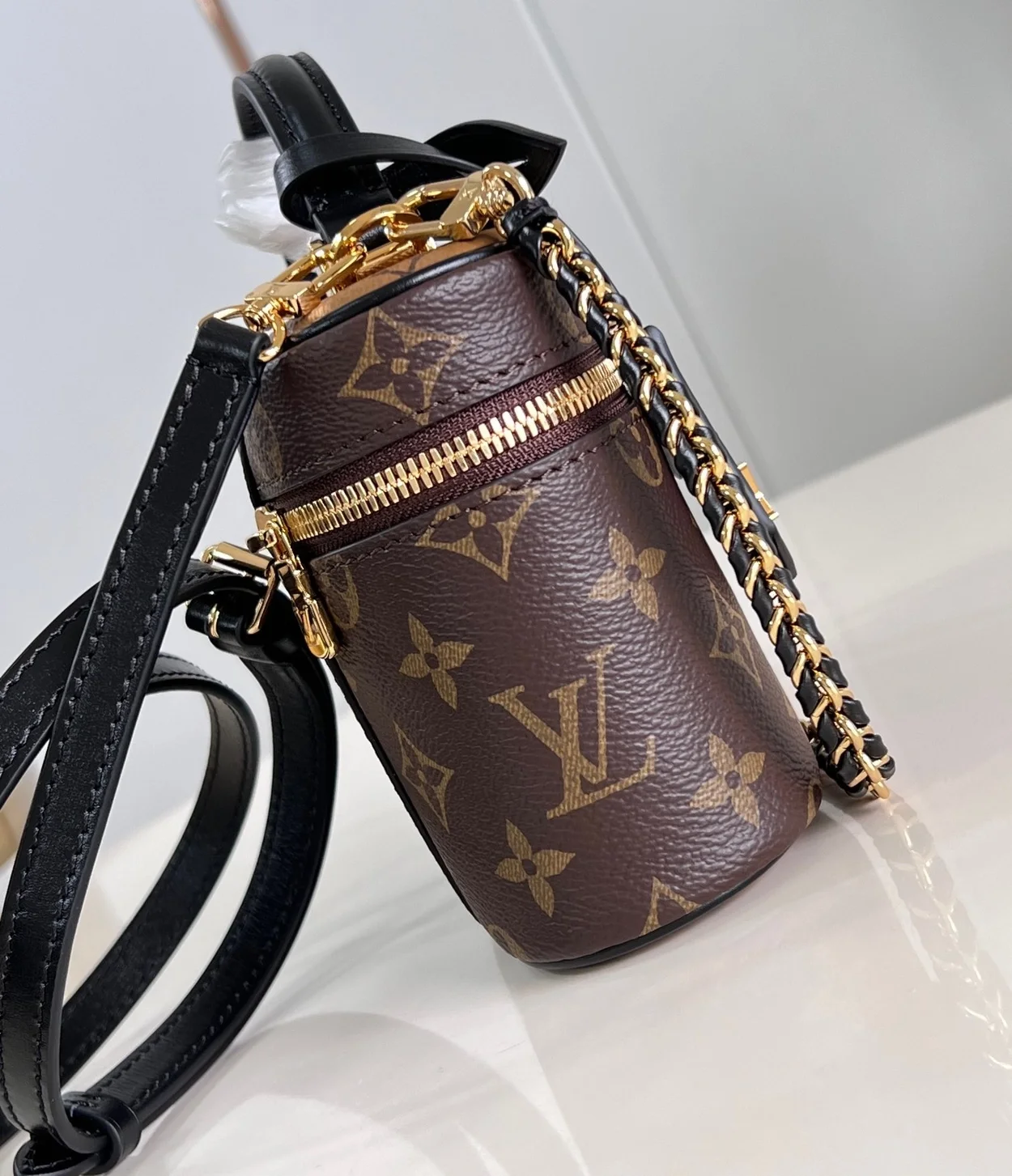 루이비통 배니티 체인 파우치 M47125