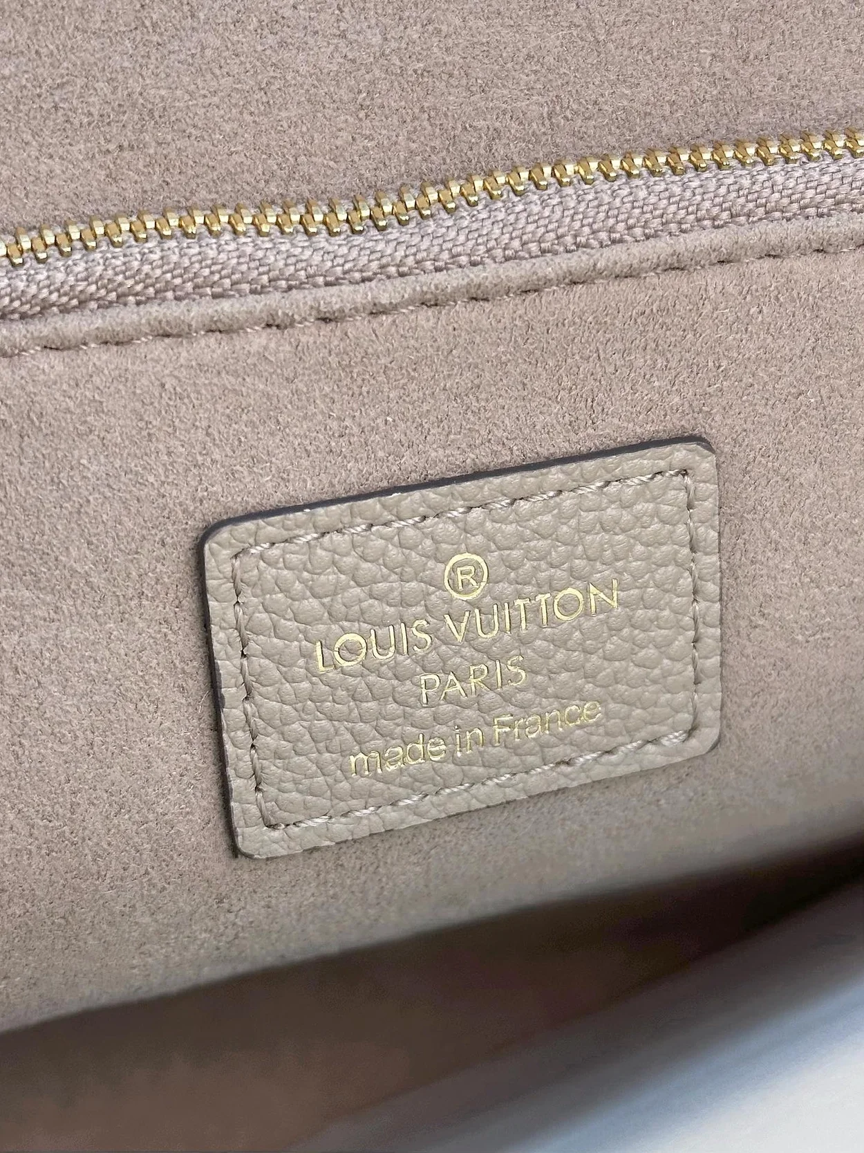 루이비통 바뱅 PM 백 M44929