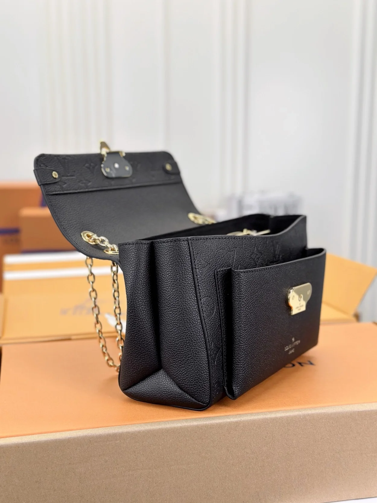 루이비통 바뱅 PM 백 M44151