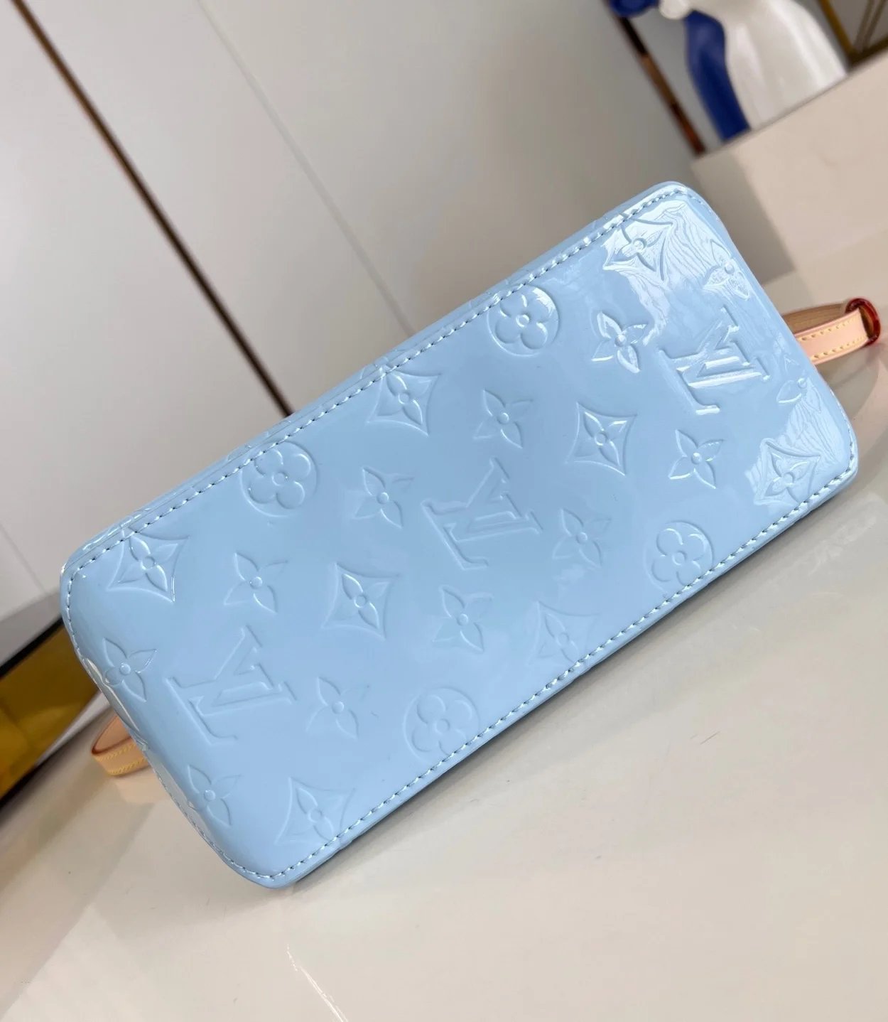 루이비통 리드 PM 모노그램 베르니 백 M24144