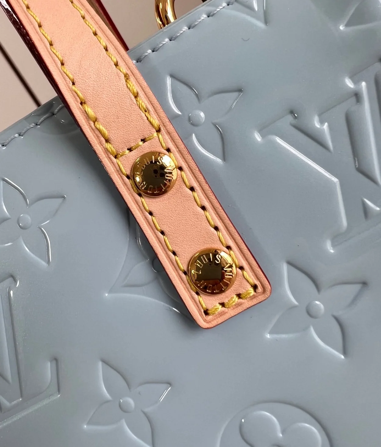 루이비통 리드 PM 모노그램 베르니 백 M24144