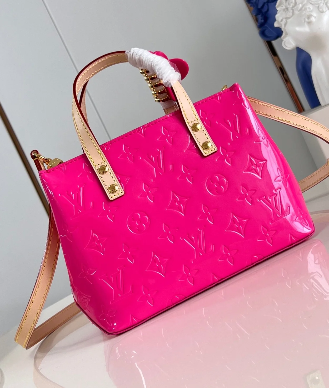 루이비통 리드 PM 모노그램 베르니 백 M24028