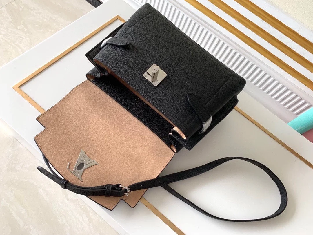 루이비통 락미 에버 BB 백 M53937