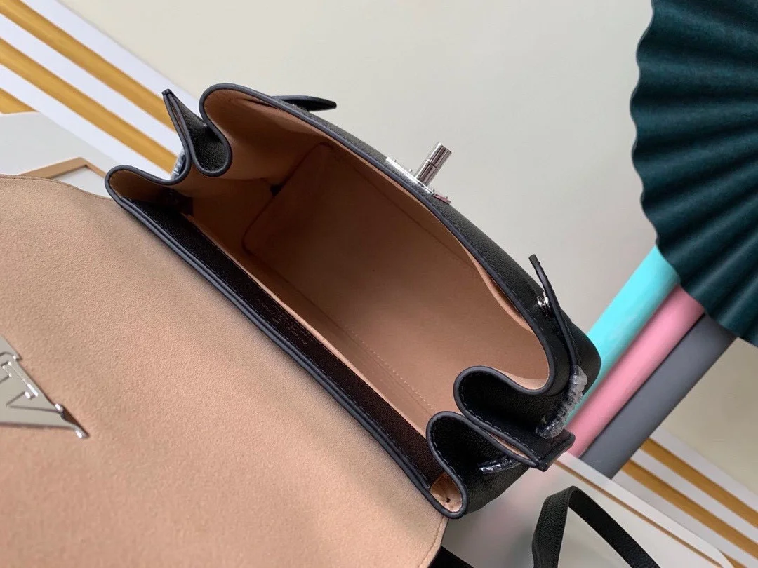 루이비통 락미 에버 BB 백 M53937