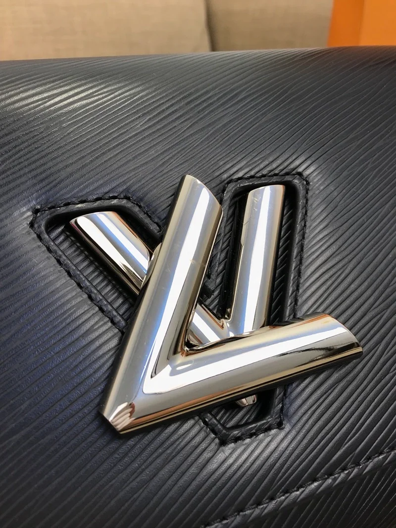 루이비통 트위스트 에피 MM M50282