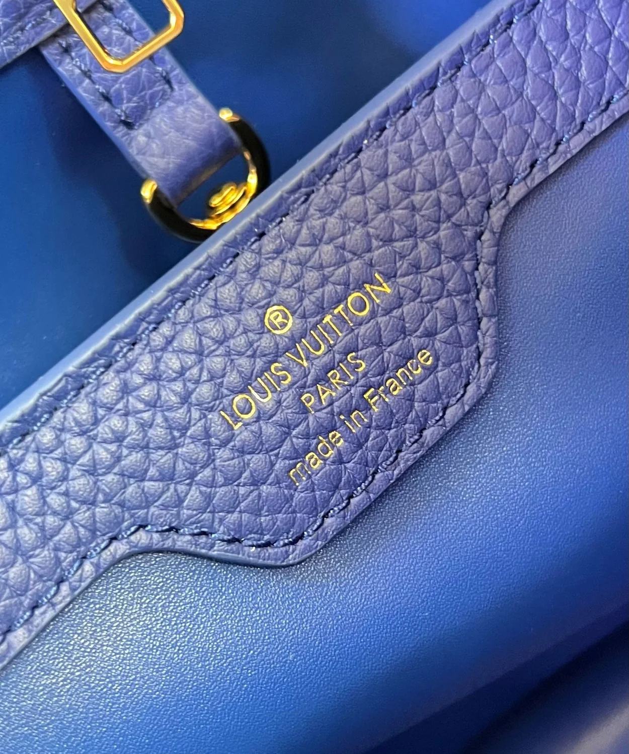 루이비통 카퓌신 BB M23243